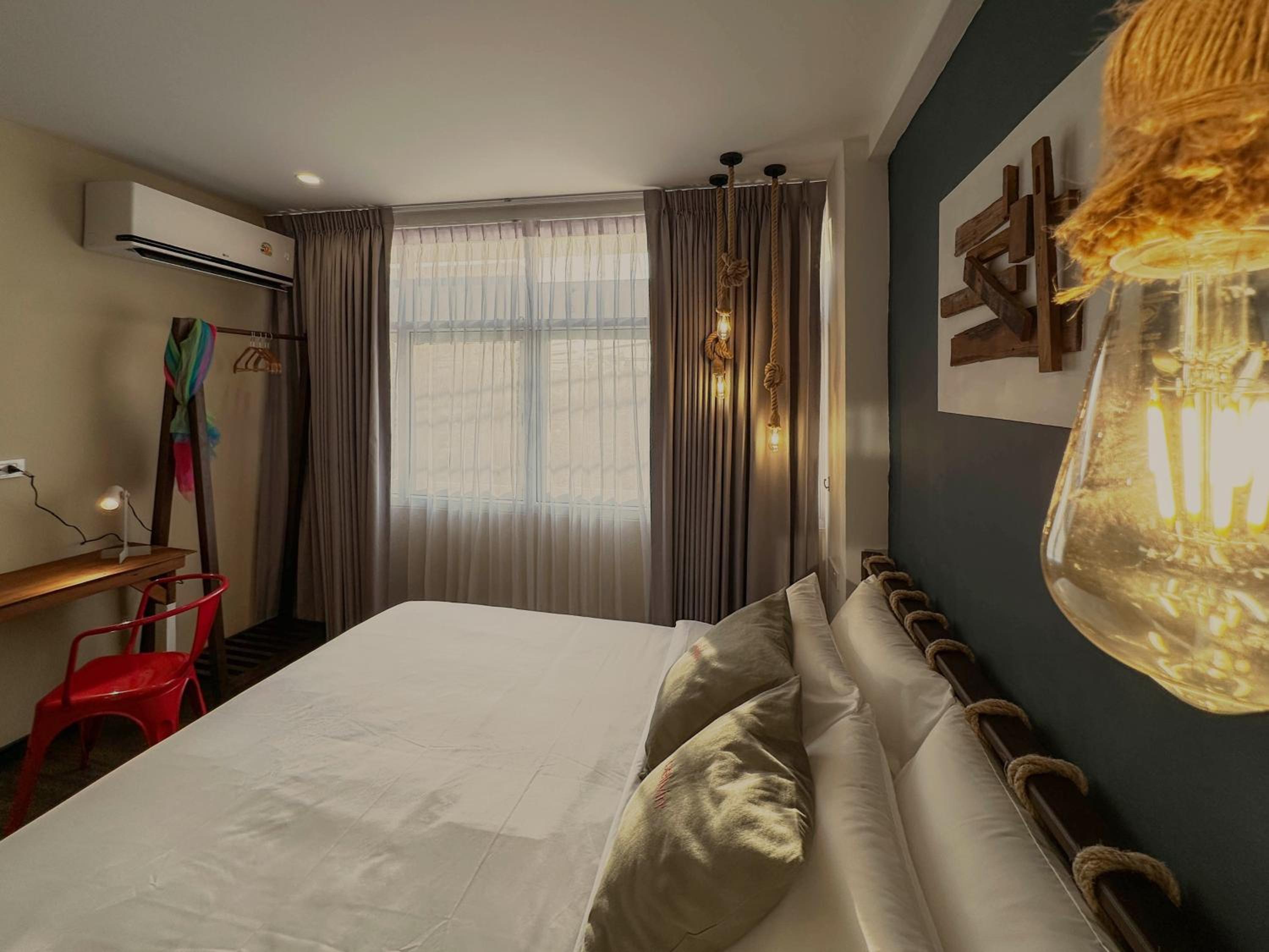 Deluxe Double Room with Bath Tub photo 2