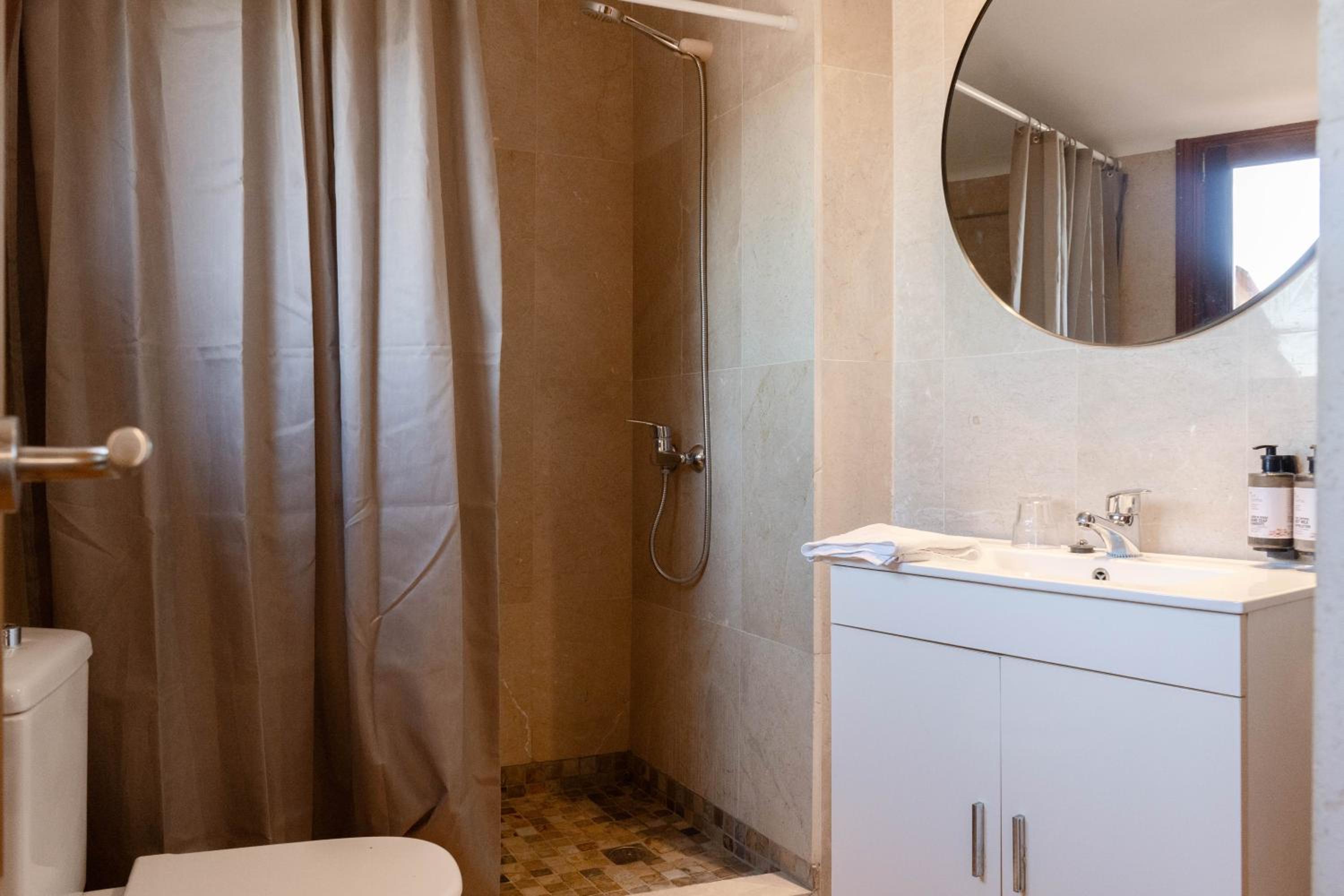 Single Room - Spa Access Not Included