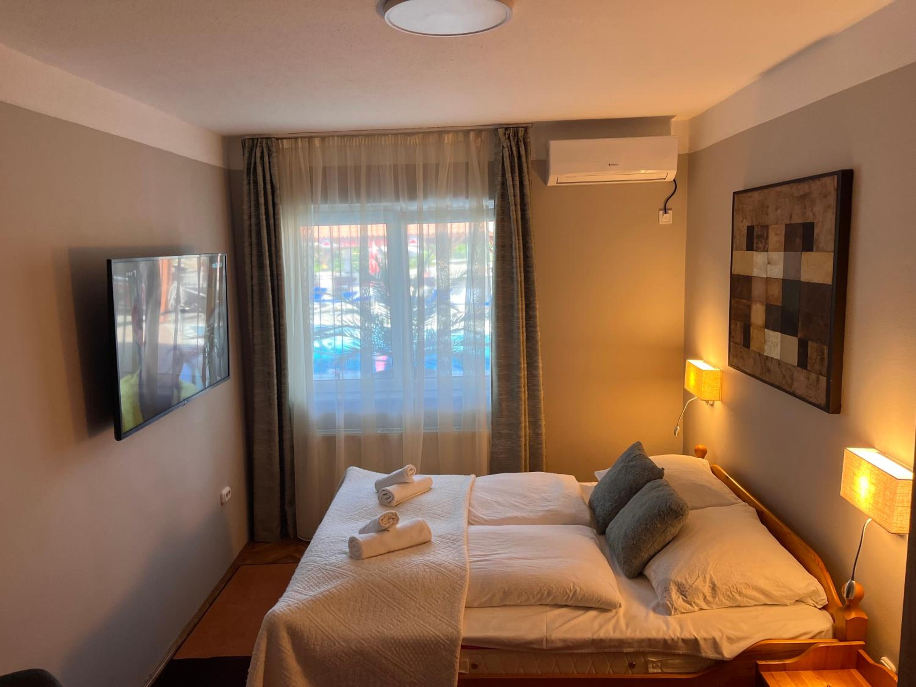 Economy Double Room photo 3