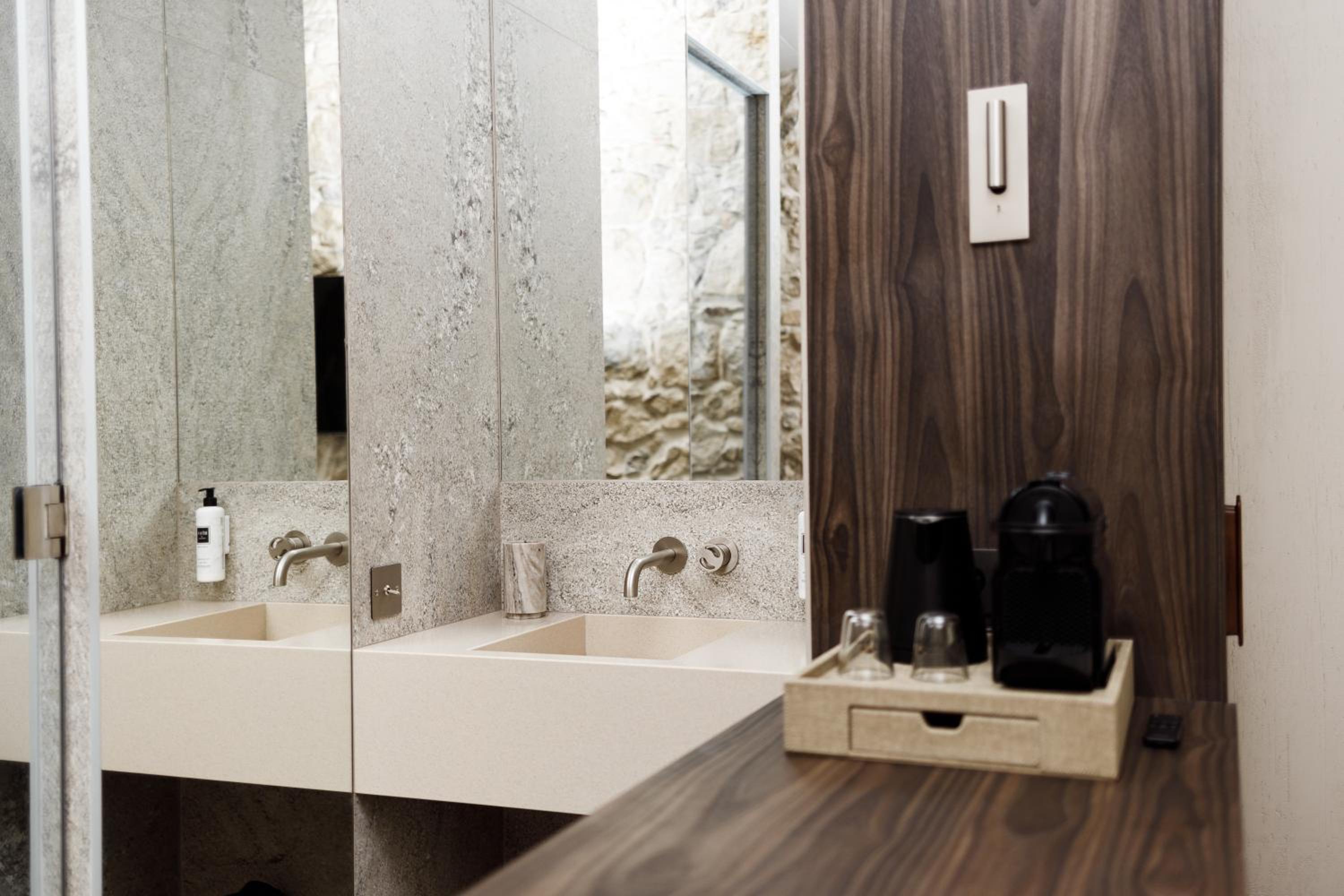 Double or Twin Room with Private Bathroom
