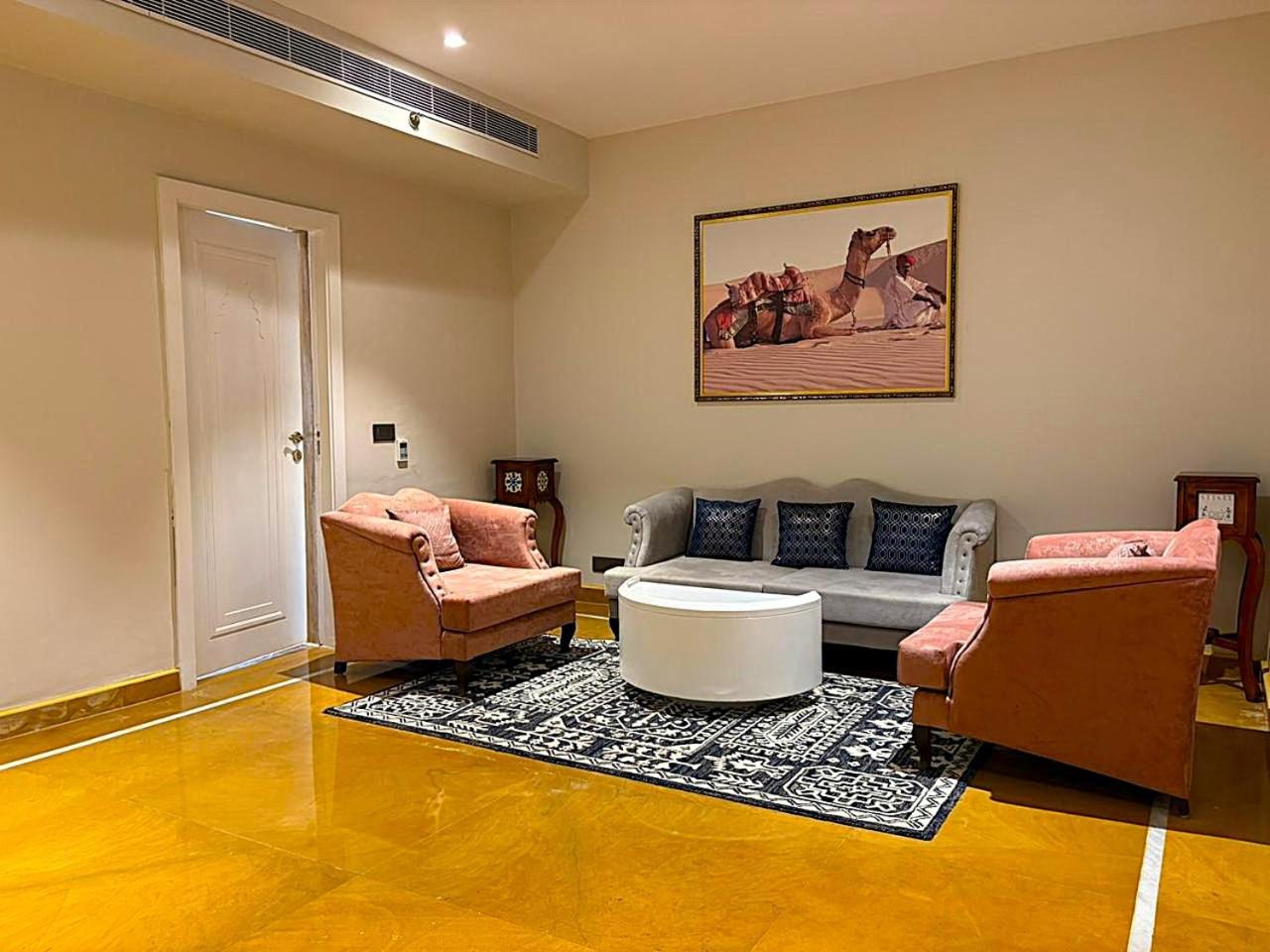 Junior Suite - Photo 11