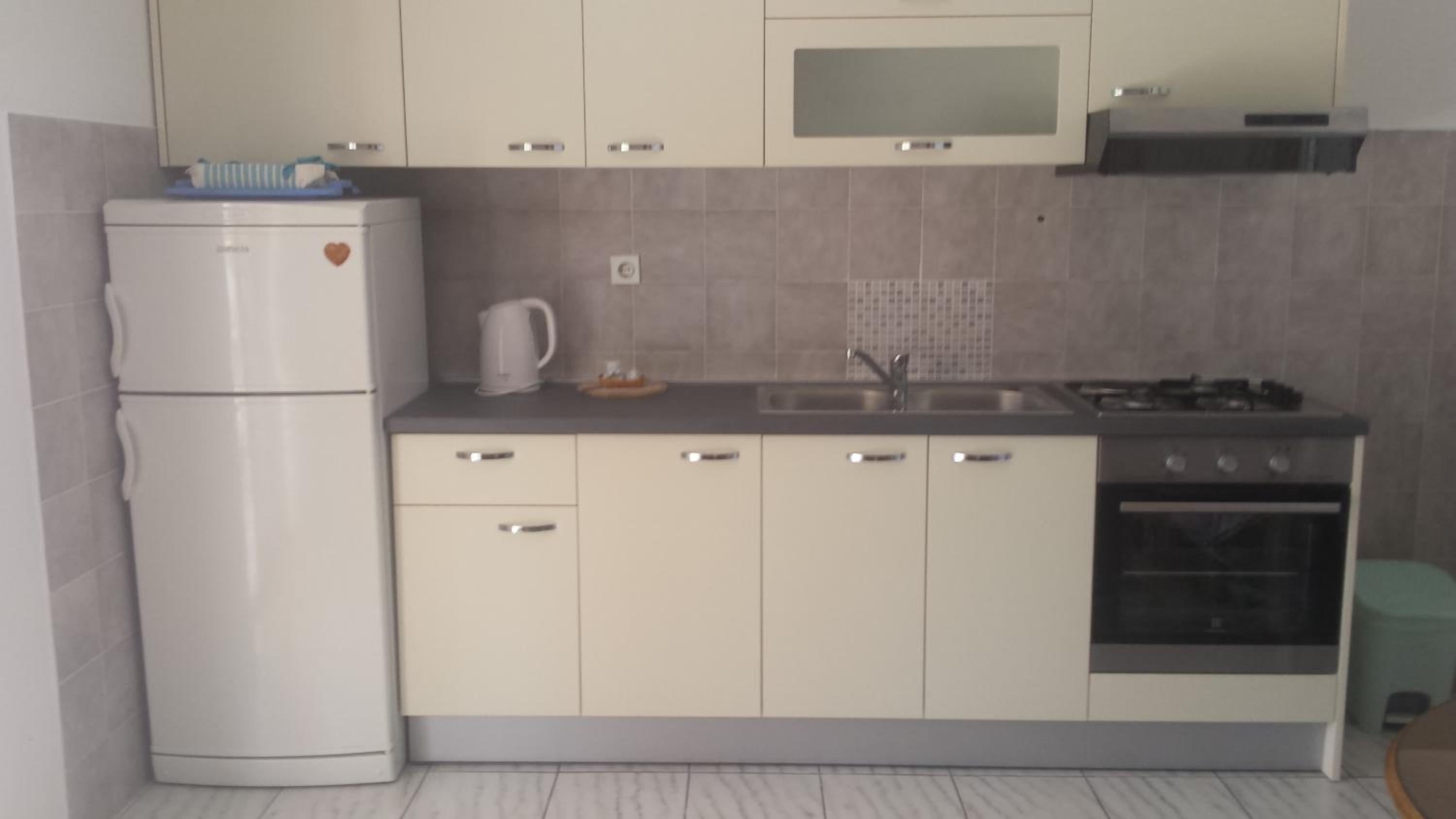 Three-Bedroom Apartment - Photo 2