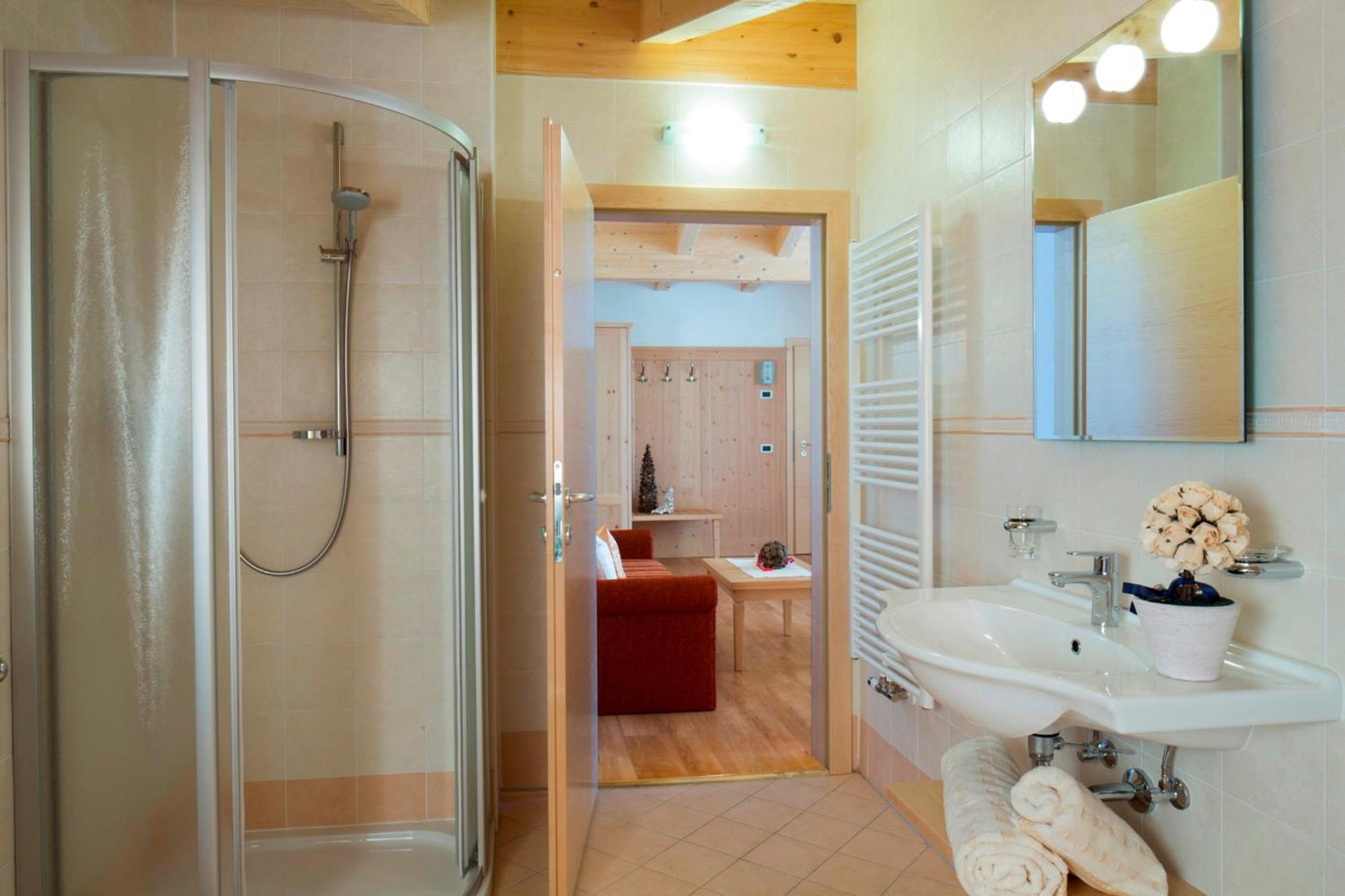 Two-Bedroom Apartment with Balcony - Attic photo 2