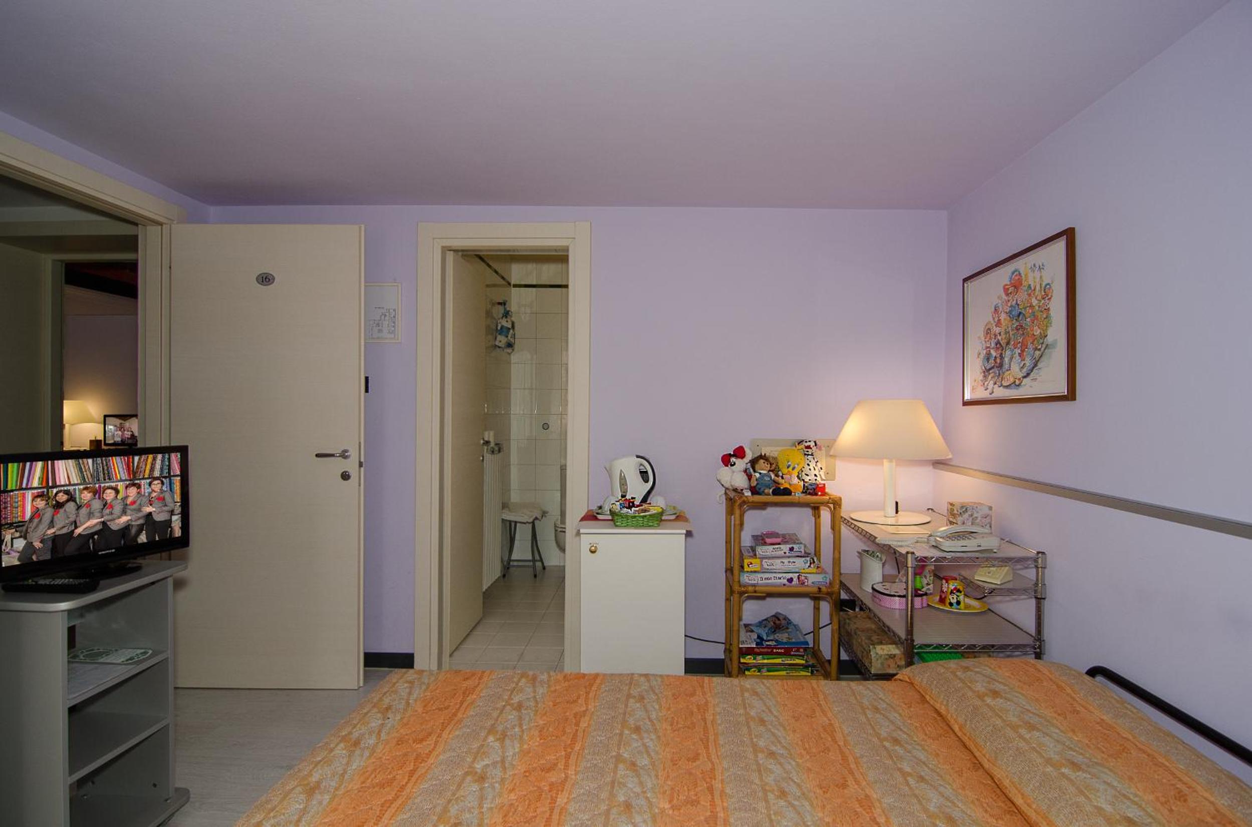 Quadruple Room - Photo 10