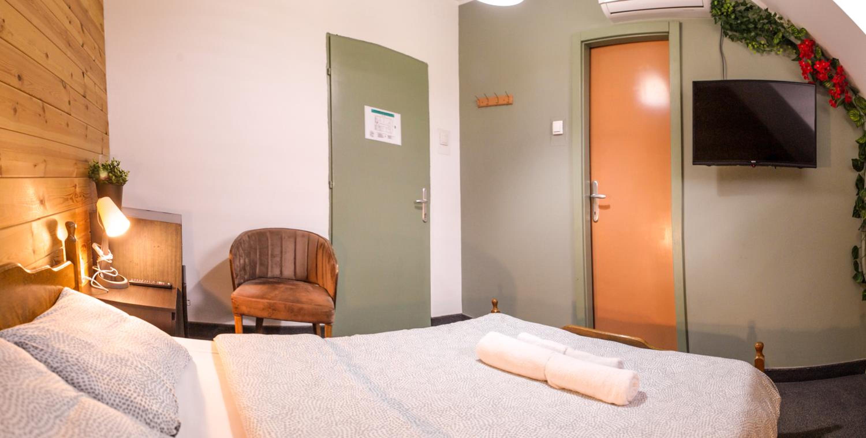 Double Room with Private Bathroom