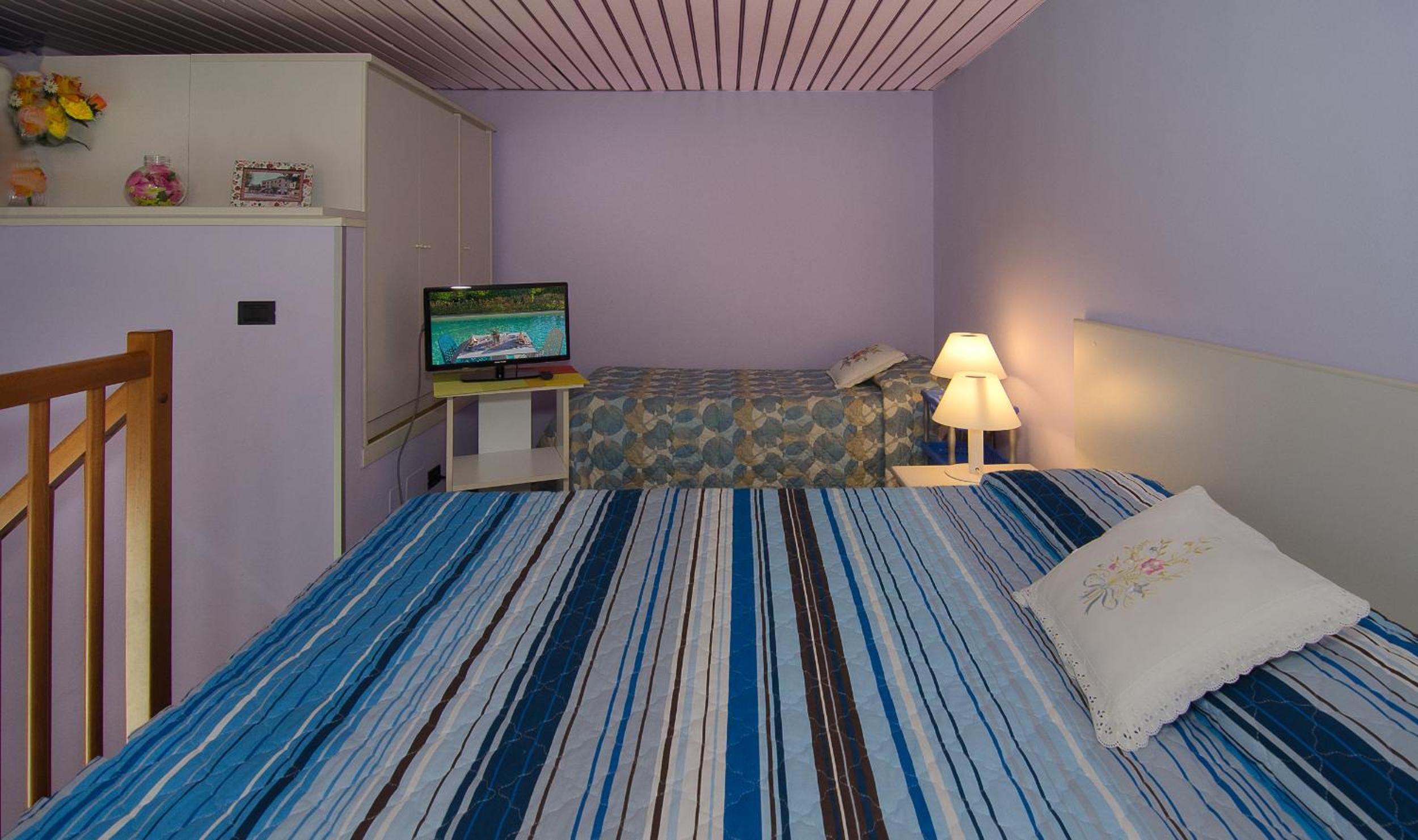Triple Room - Photo 7