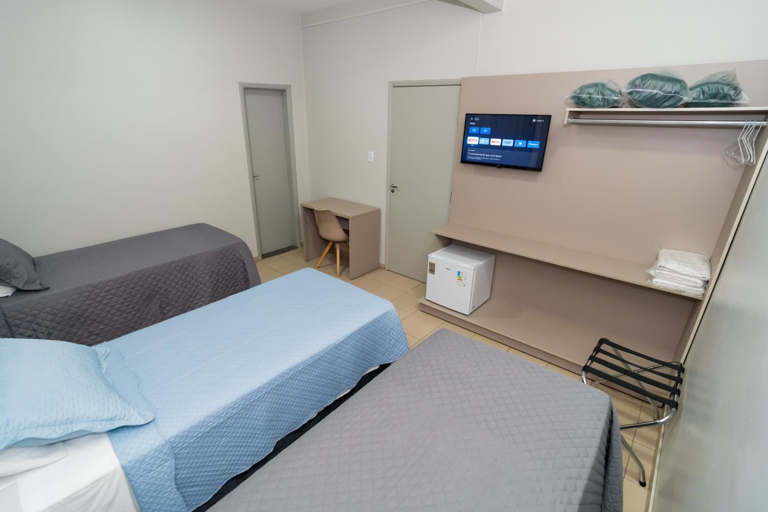 Basic Triple Room photo 3