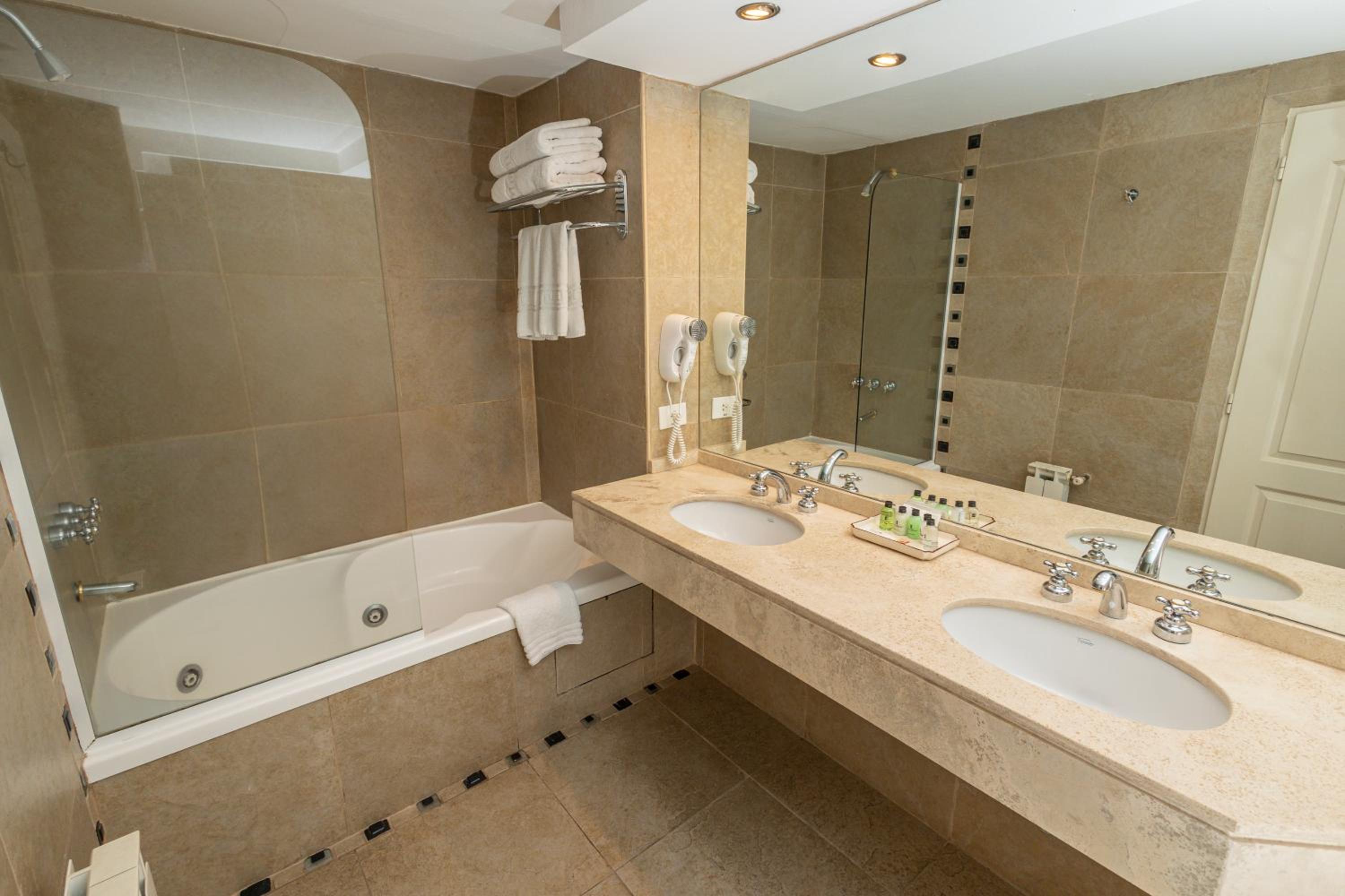 Superior Twin Room photo 1