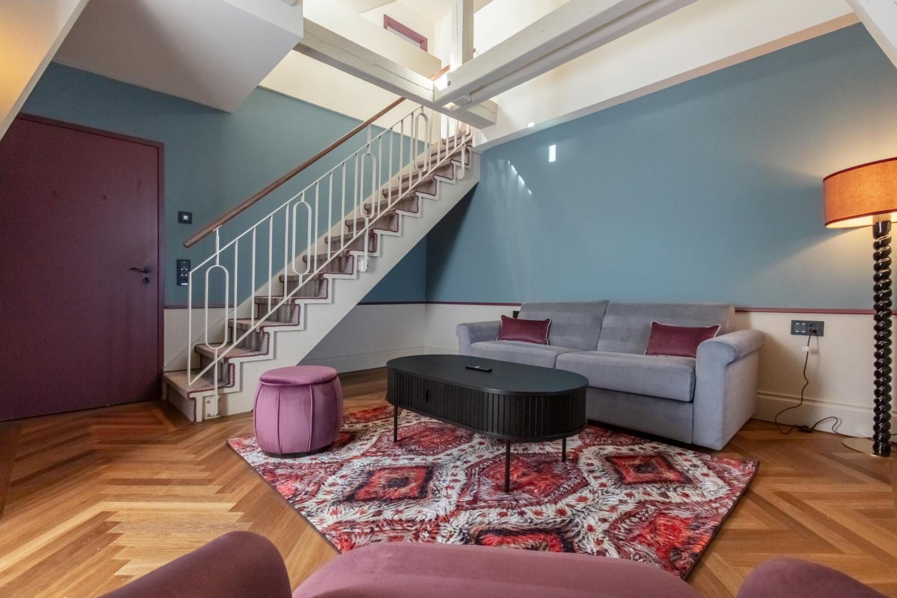 Apartment - Split Level