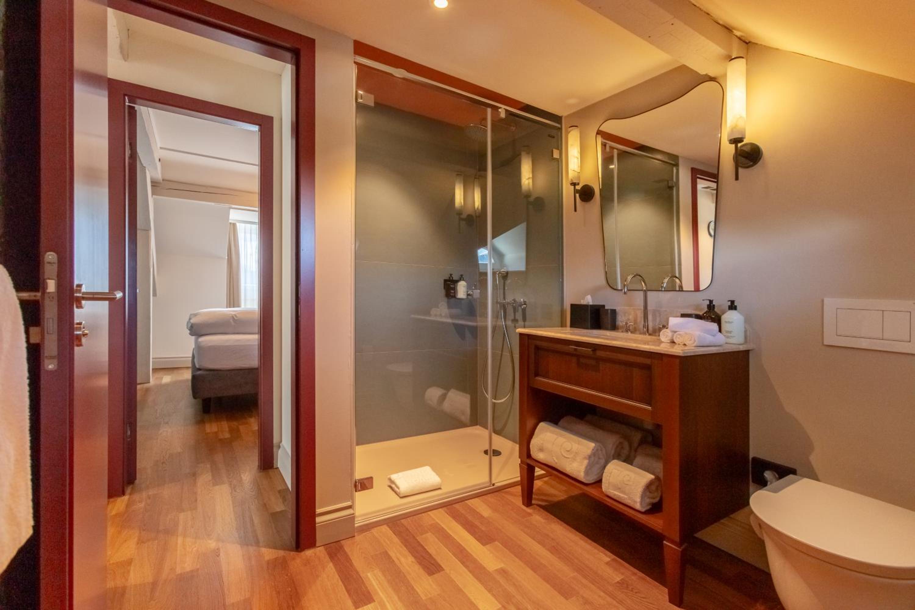 Apartment - Split Level