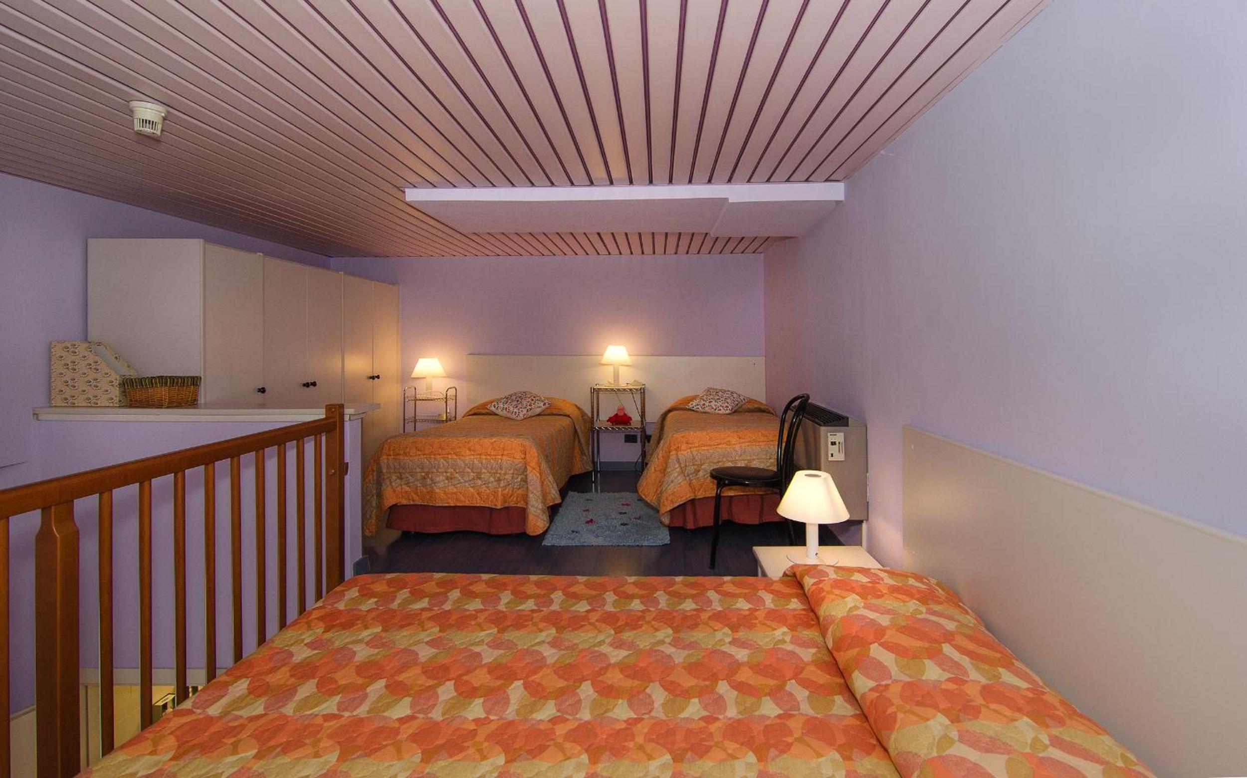 Quadruple Room - Photo 9