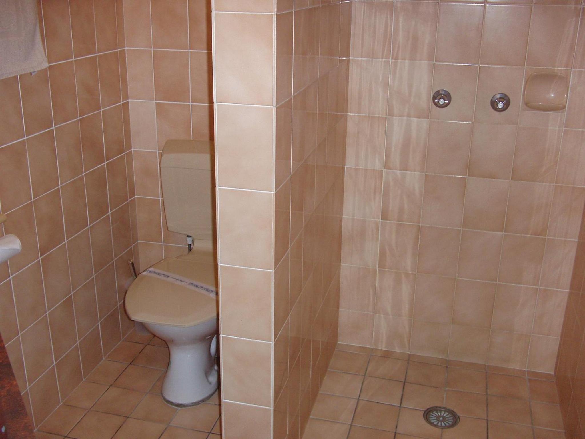Budget Twin Room photo 2