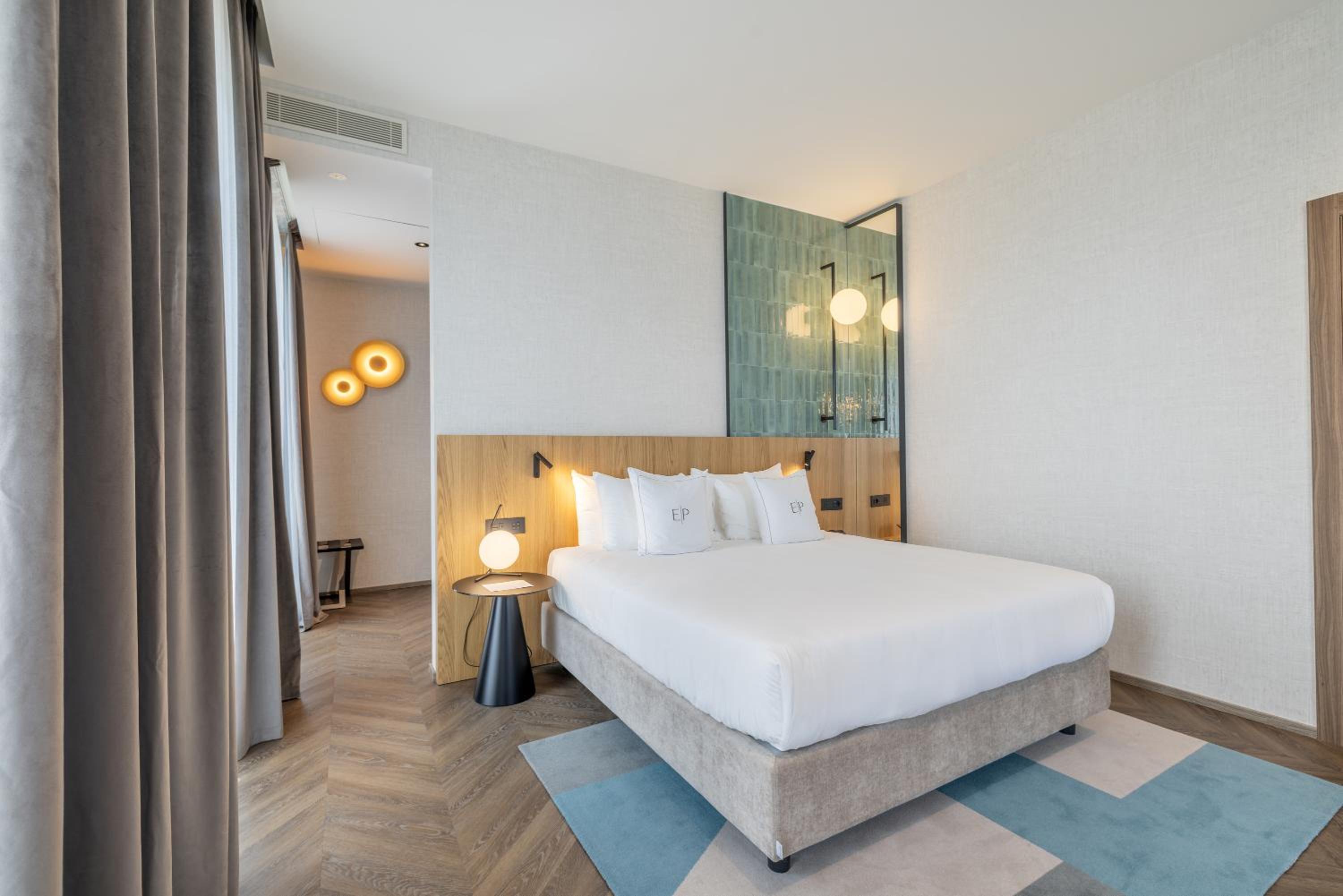 Junior Suite with Sea View - Photo 1
