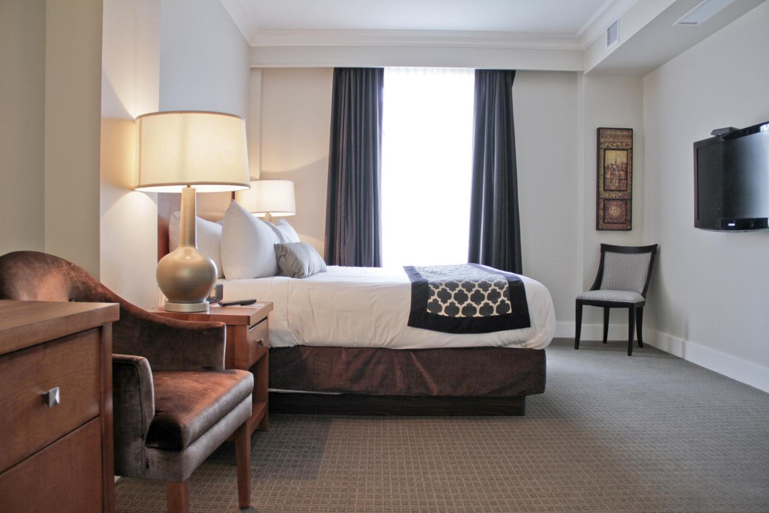 Queen Room - Photo 7