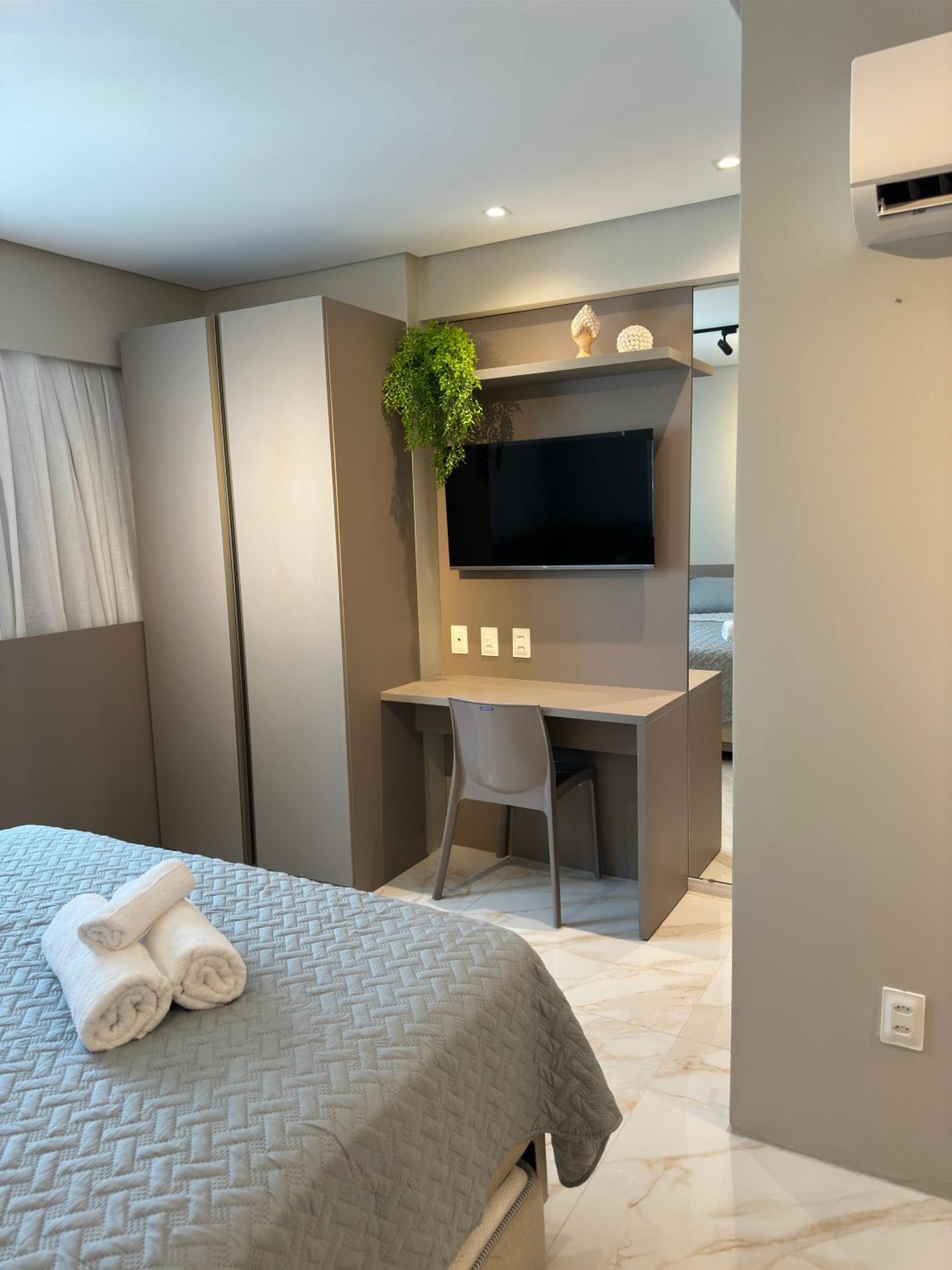 Studio Apartment photo 2