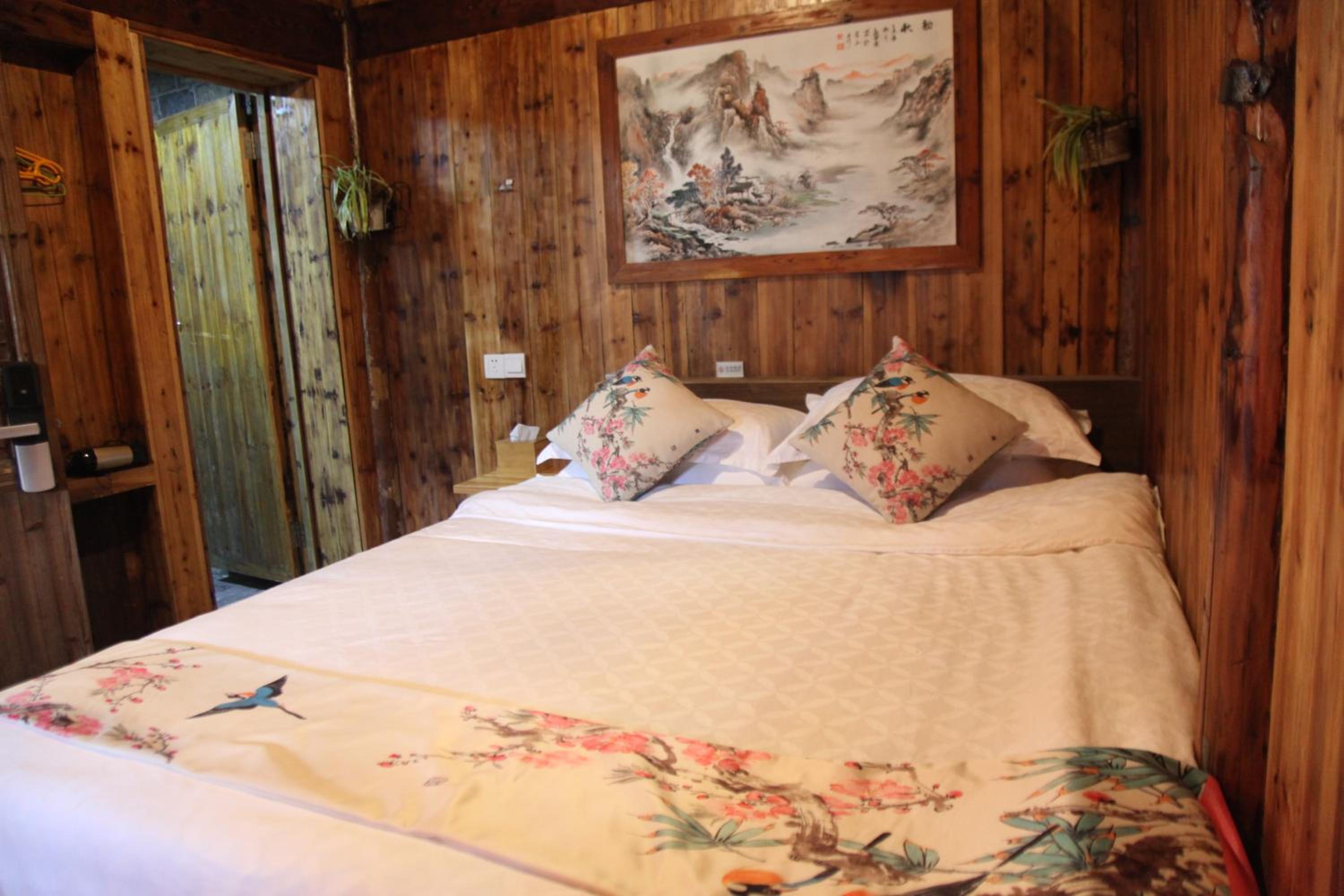 Family Room - (Free Pick-Up From Huangshan North Railway Station And Huangshan Tunxi Airport + Afternoon Tea) photo 1