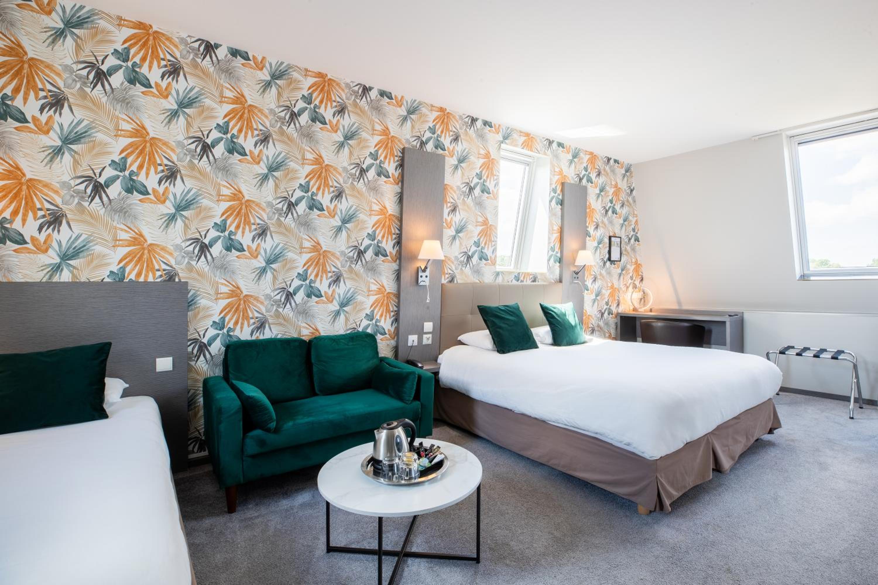 Family Room with Double and Single Beds - Non-Smoking - Photo 2
