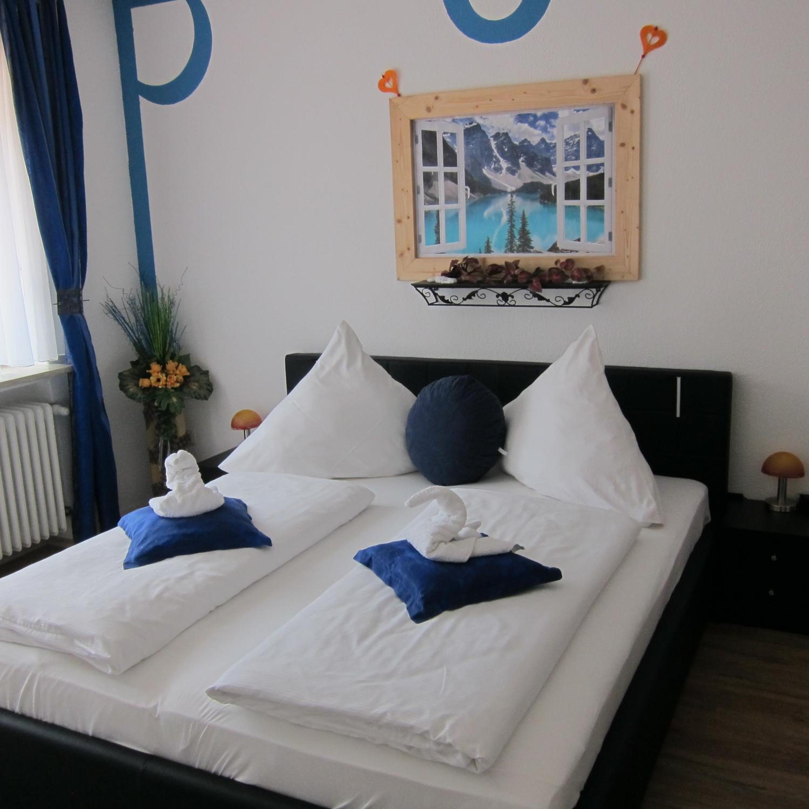 Basic Triple Room photo 2