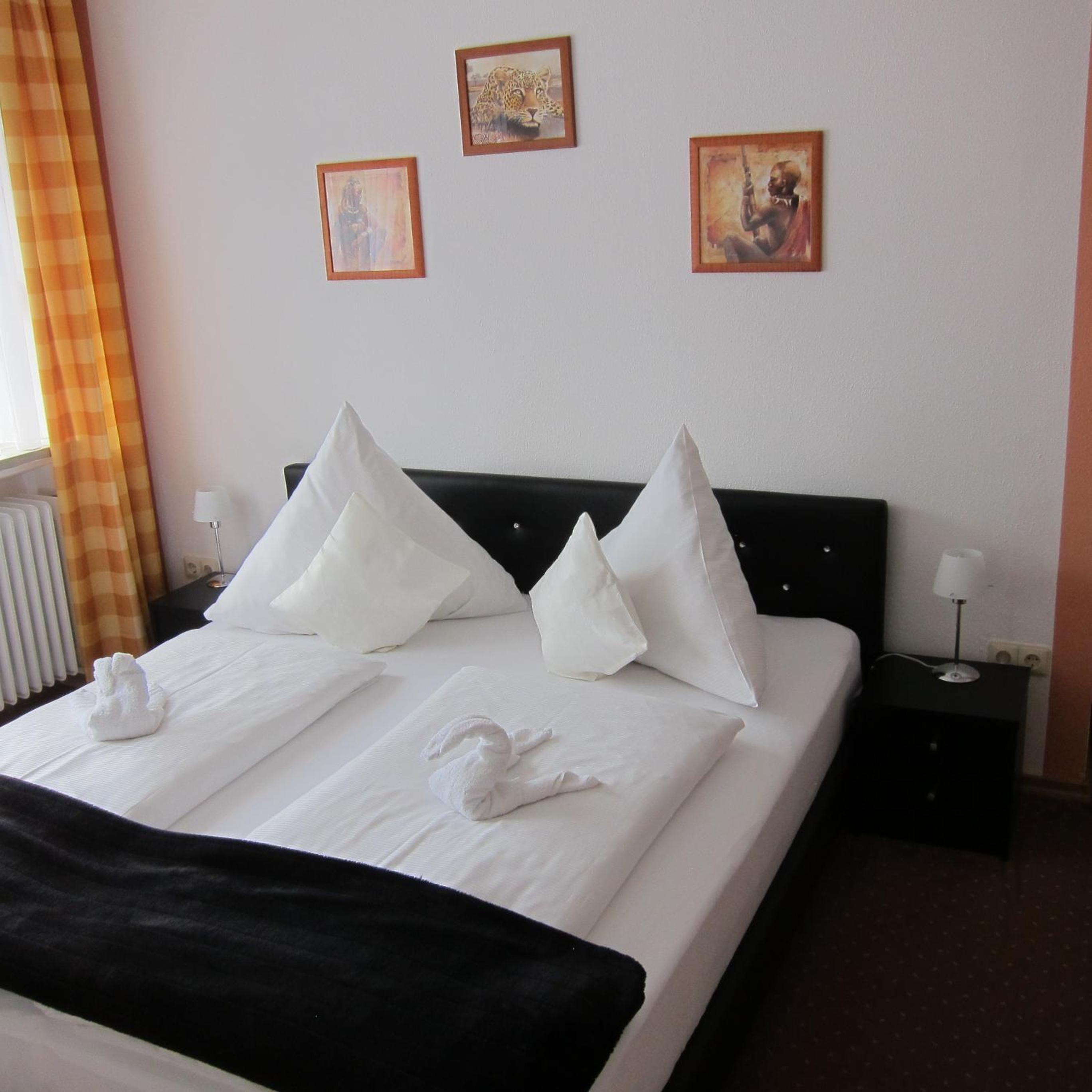 Basic Triple Room photo 1