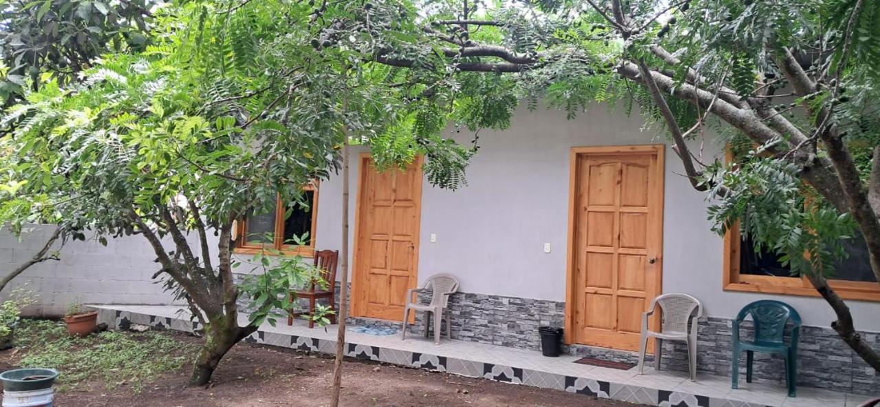 Quadruple Room with Private Bathroom photo 2