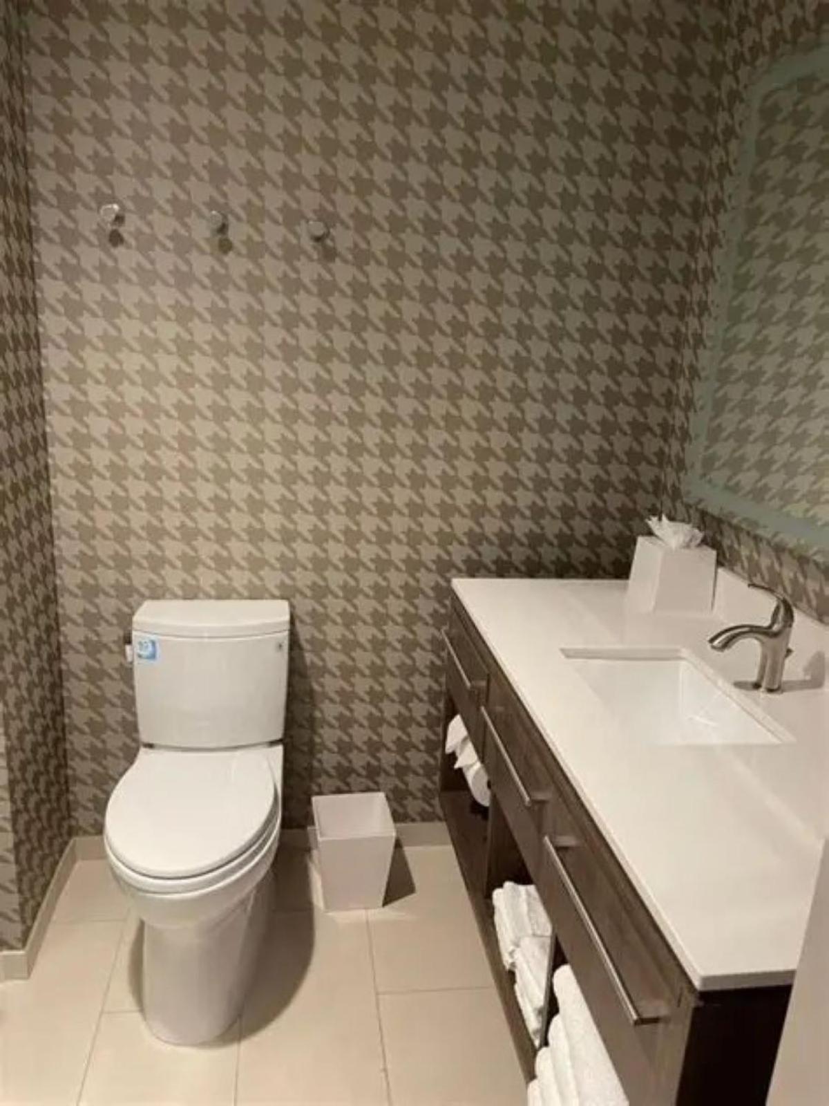 King Studio Suite - Photo 1