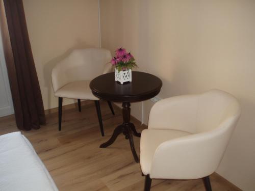 Double Room with Balcony photo 2