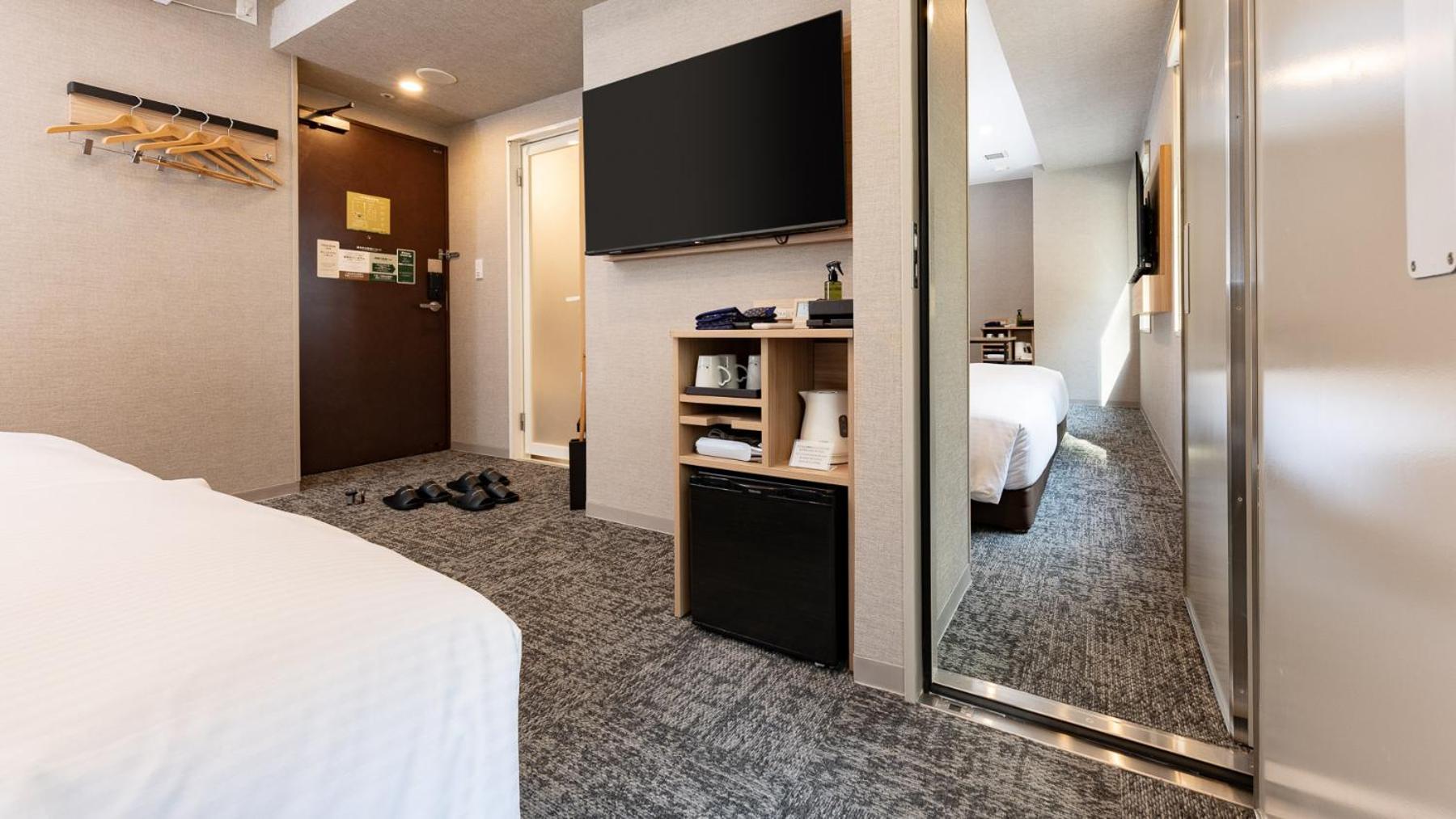 Twin Connecting Rooms - Non-Smoking