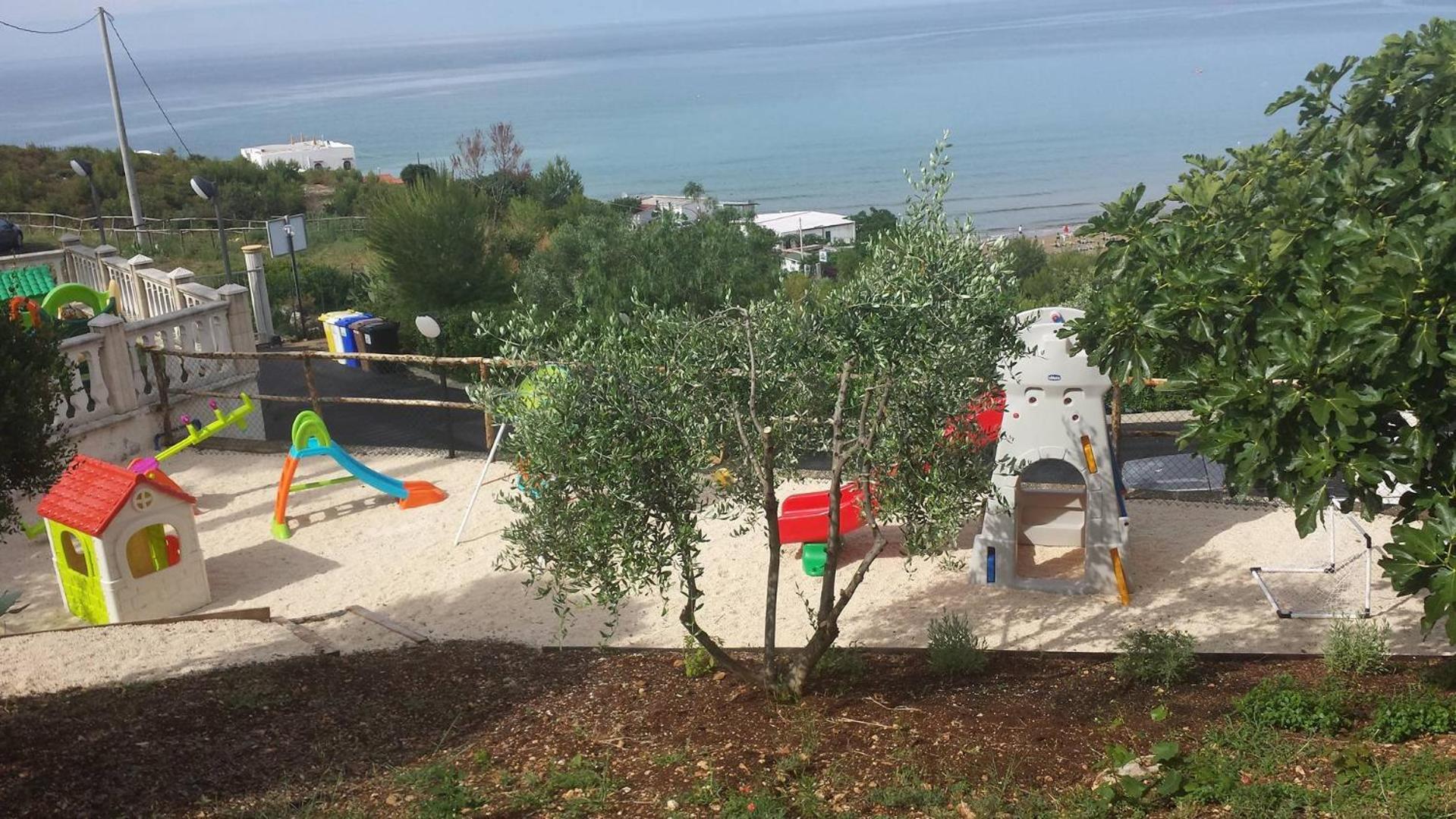 Studio Apartment with Sea View photo 3