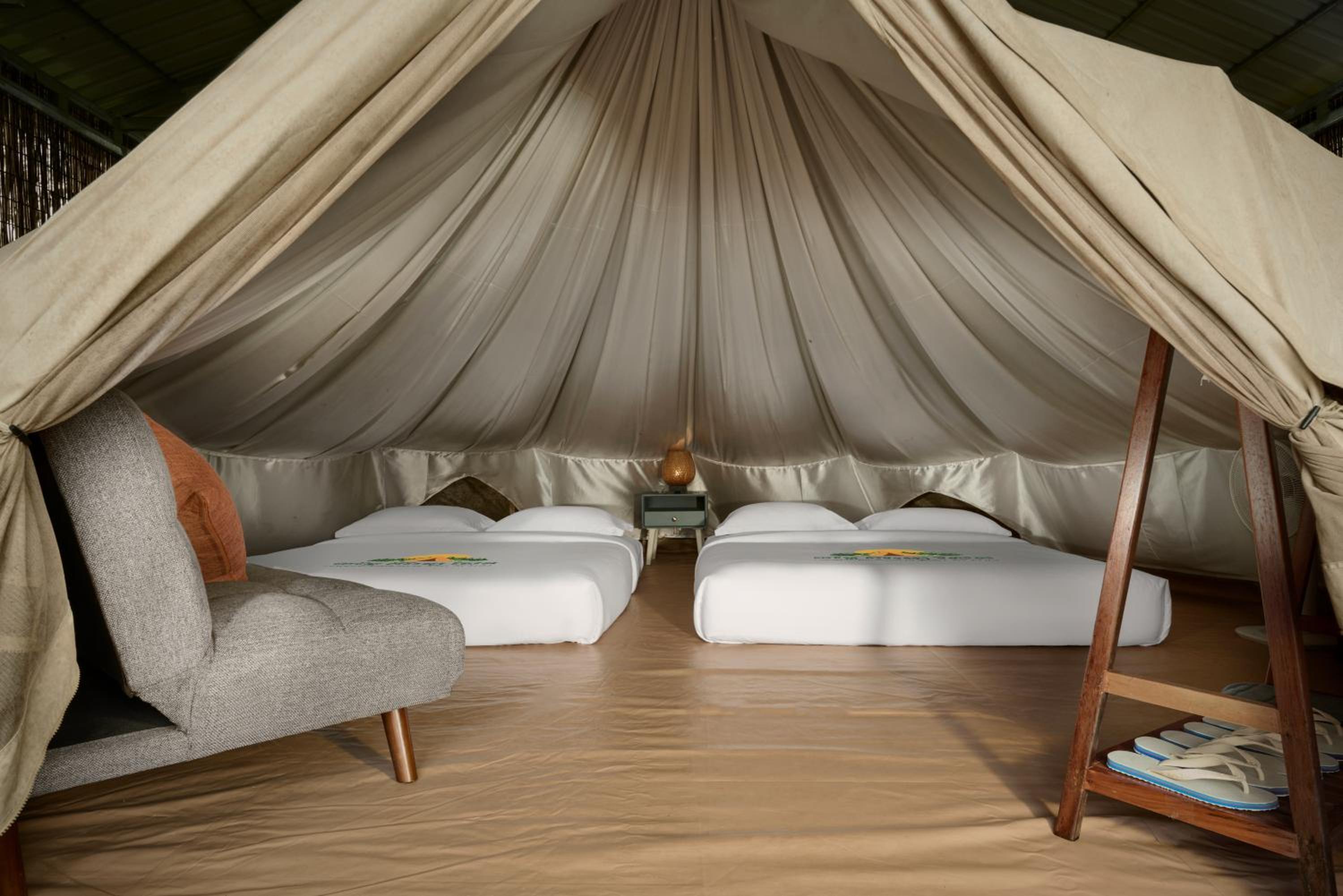 Family Vacation Tent Garden View photo 3