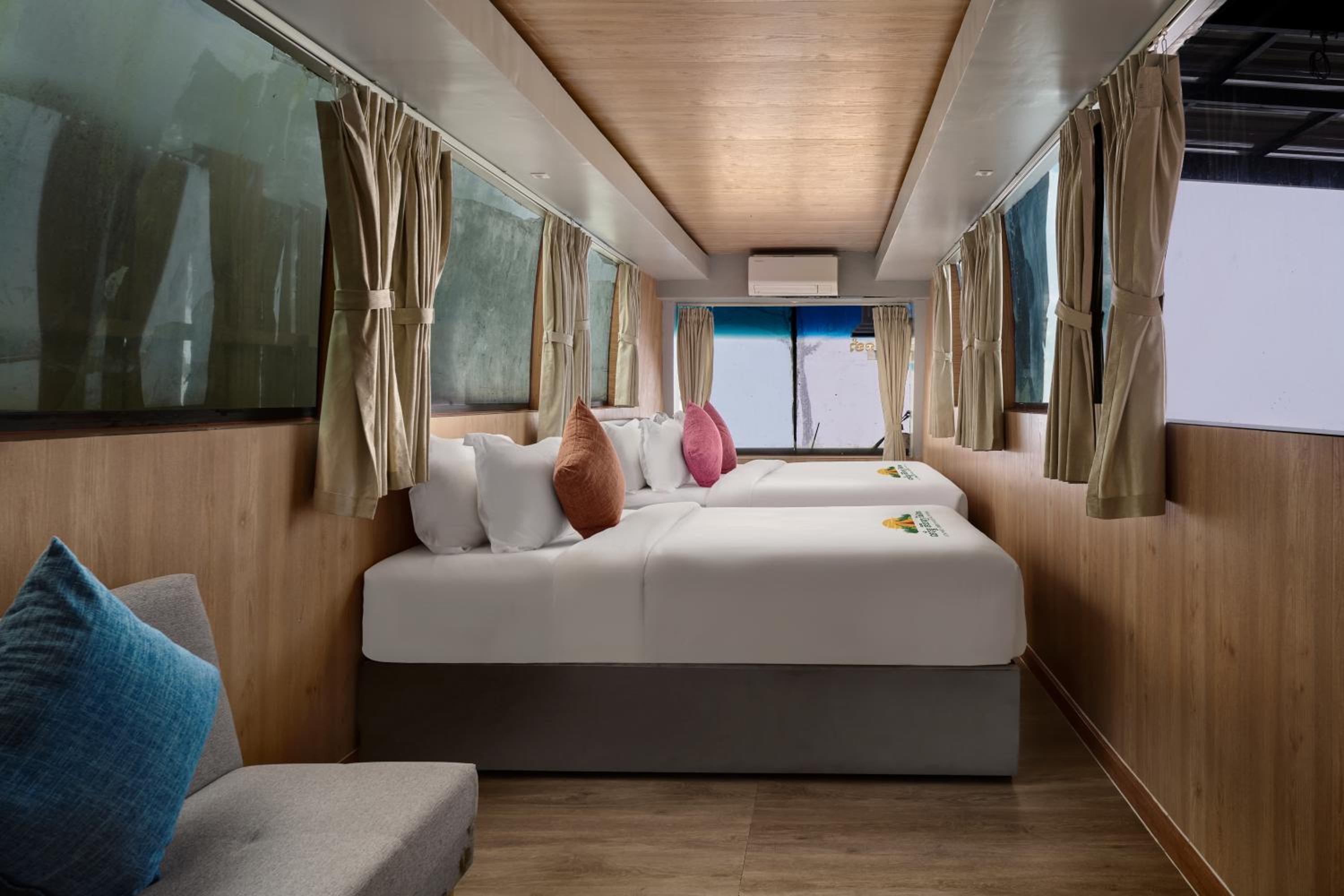 Family Hotel Bus Mountain View - Photo 4