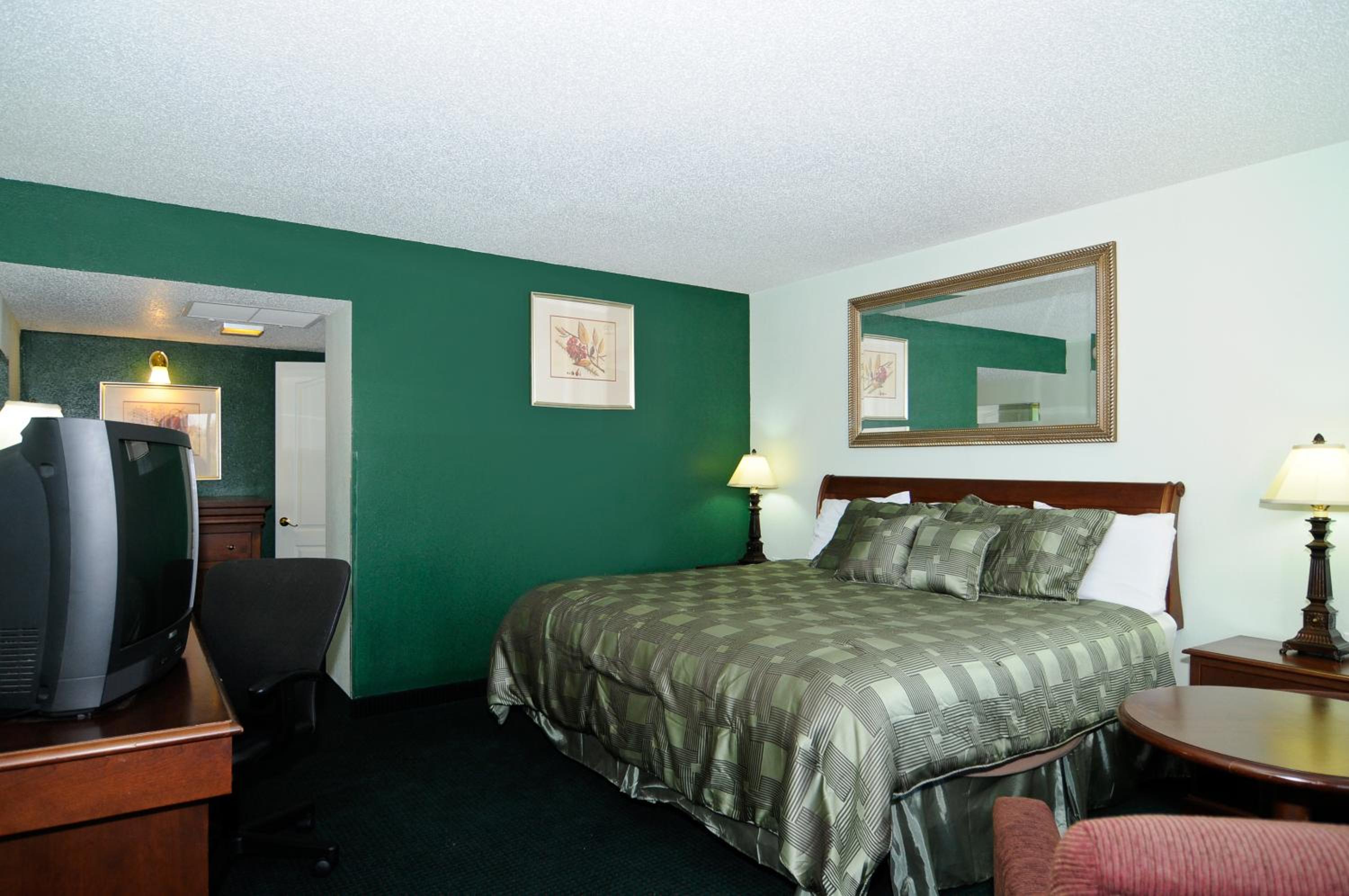 King Room - Disability Access - Non-Smoking - Photo 5