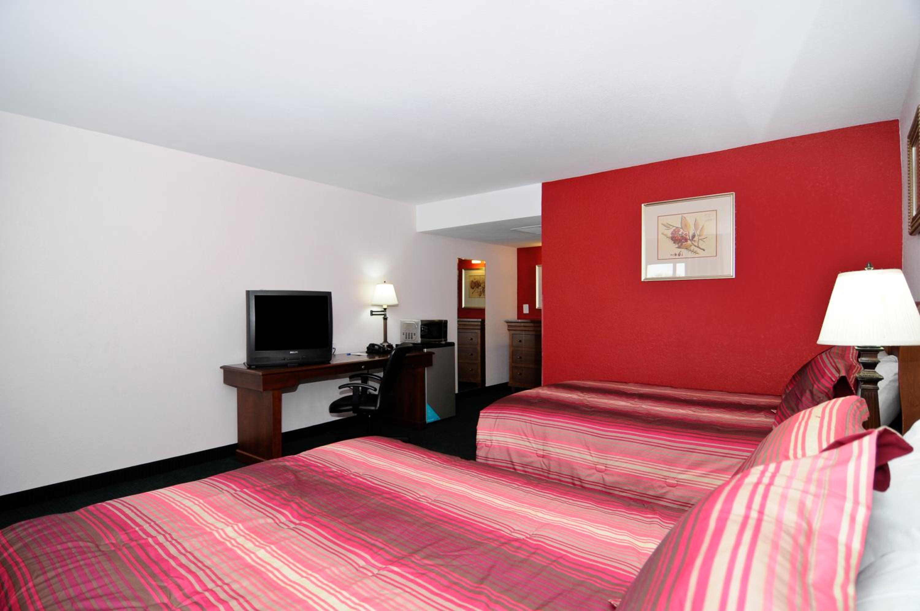 King Room - Non-Smoking - Photo 10