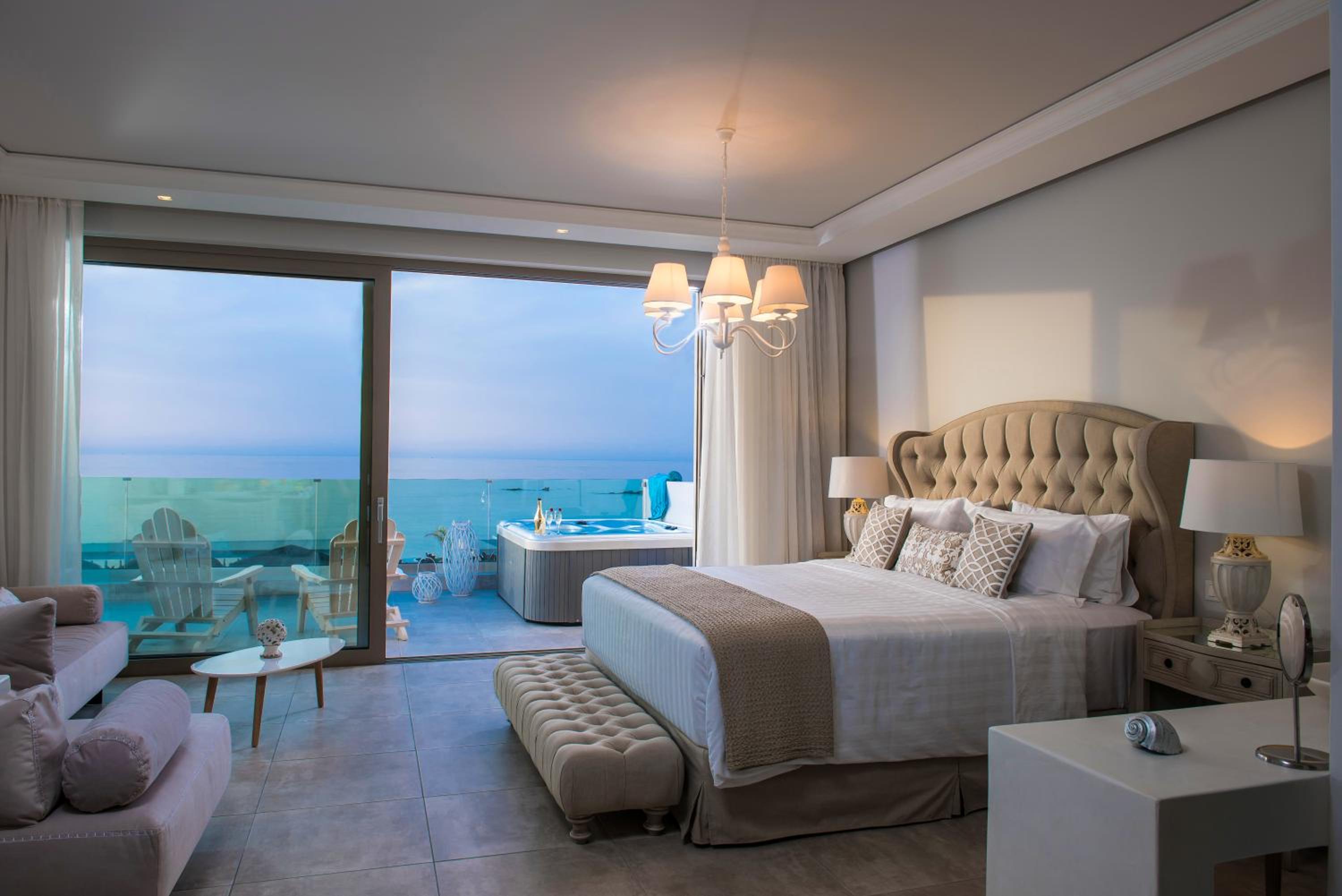 Superior Sandy Suite with Sea View and Hot Tub - Annex photo 3
