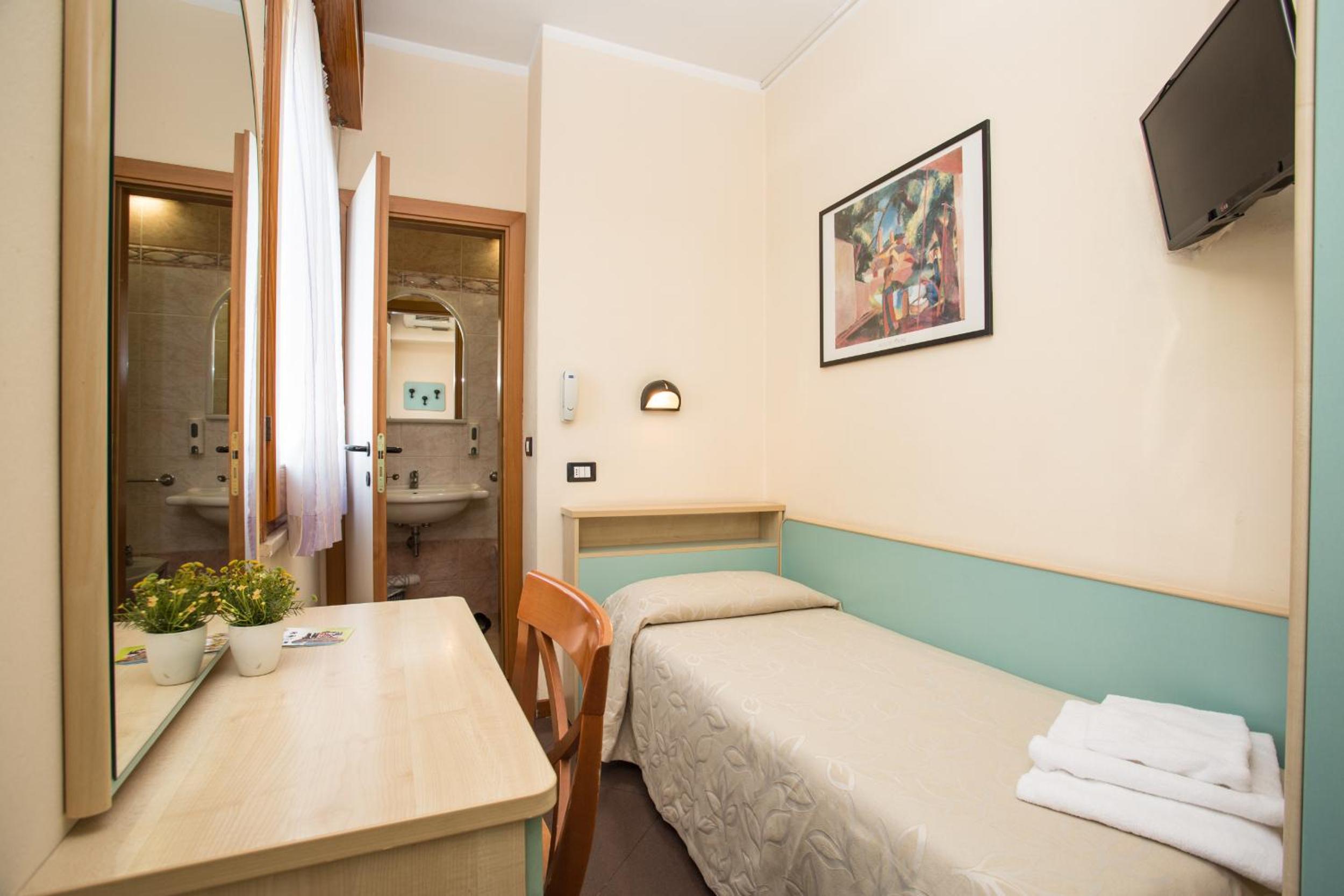 Single Room photo 1
