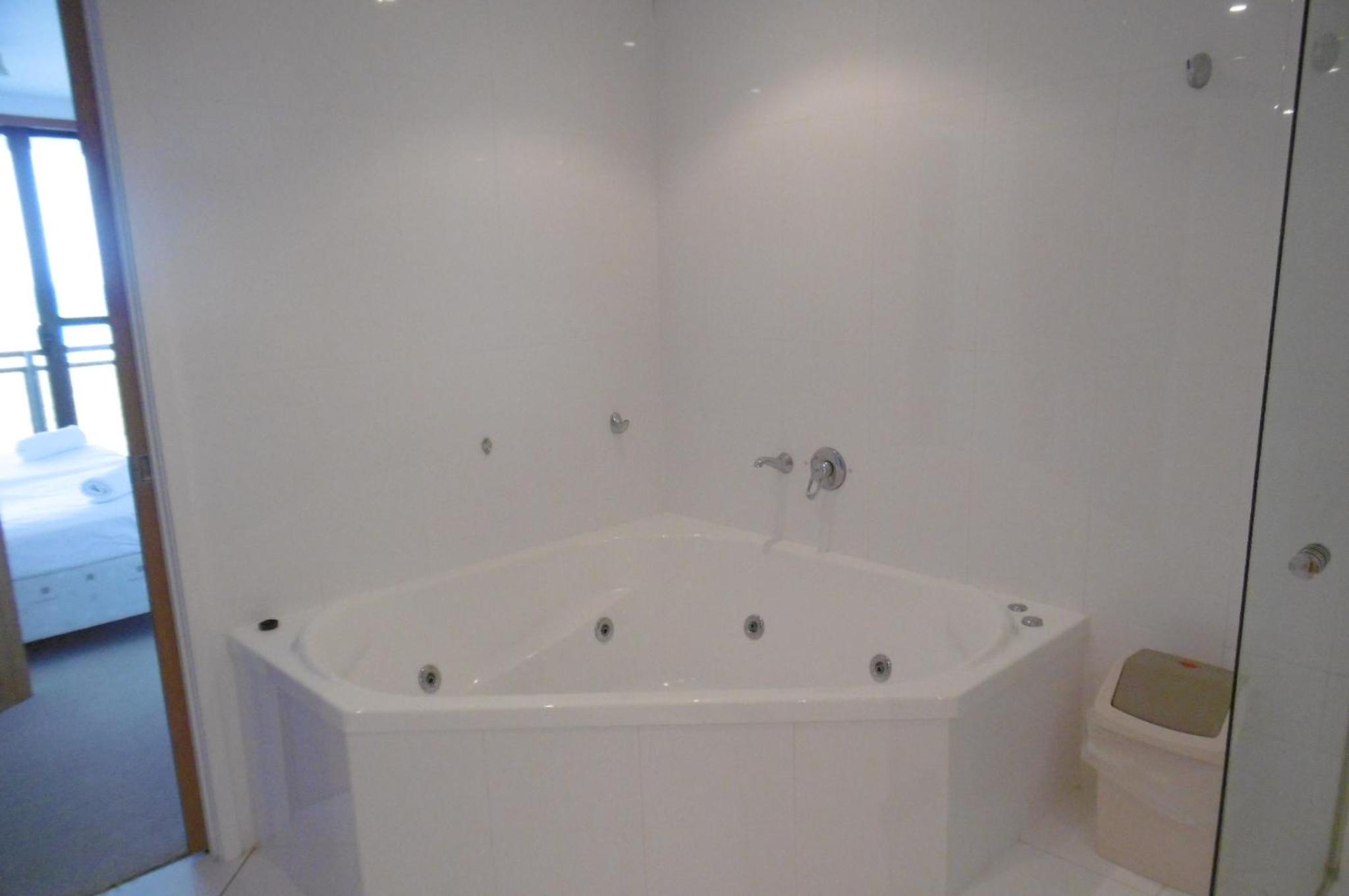 Three-Bedroom Apartment with Ocean View photo 2