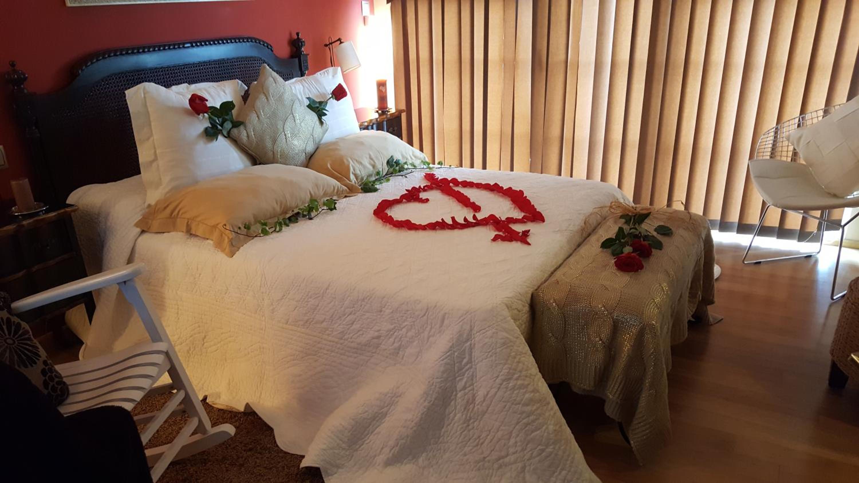 Suite - Photo 1