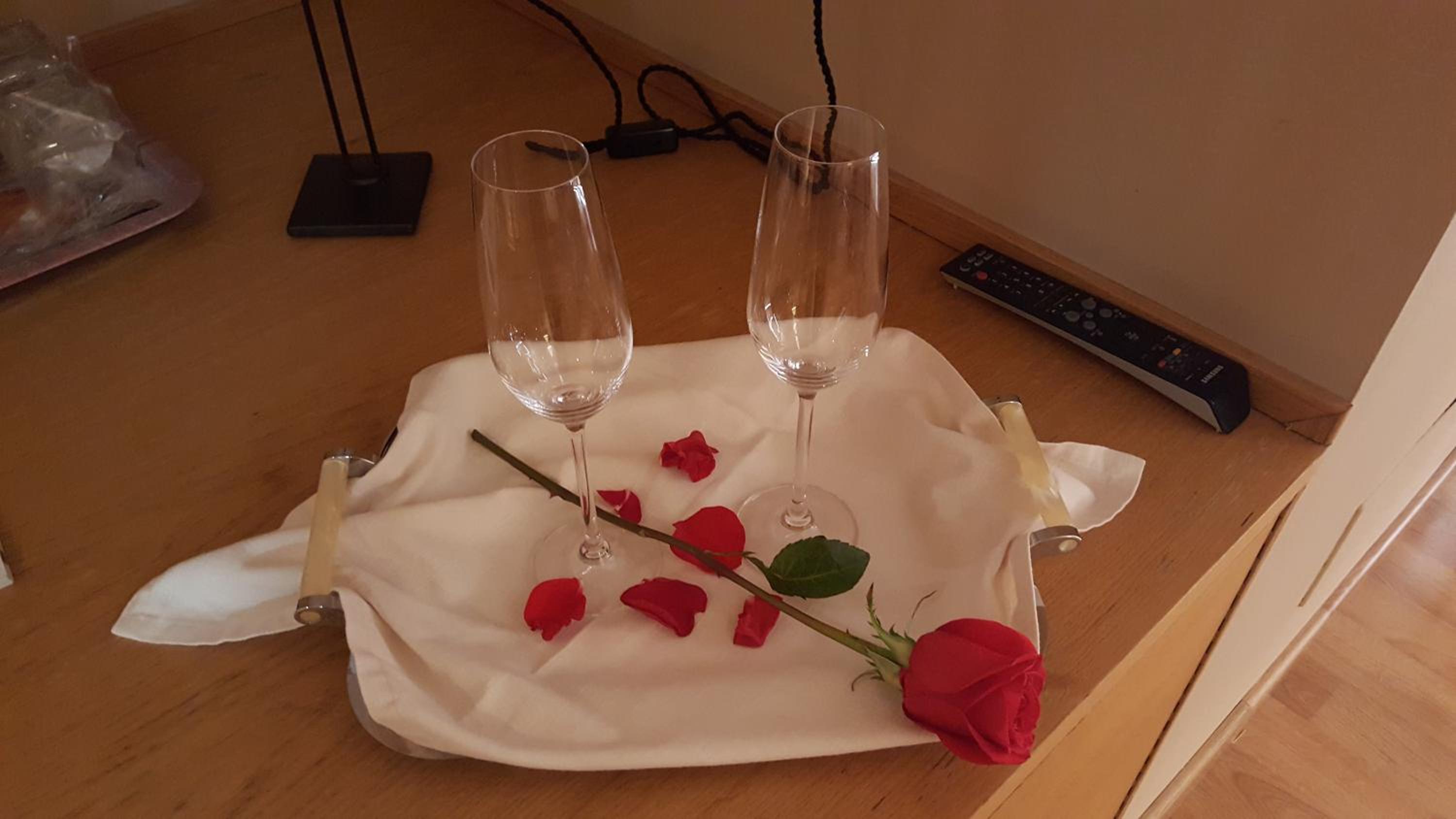 Suite - Photo 33