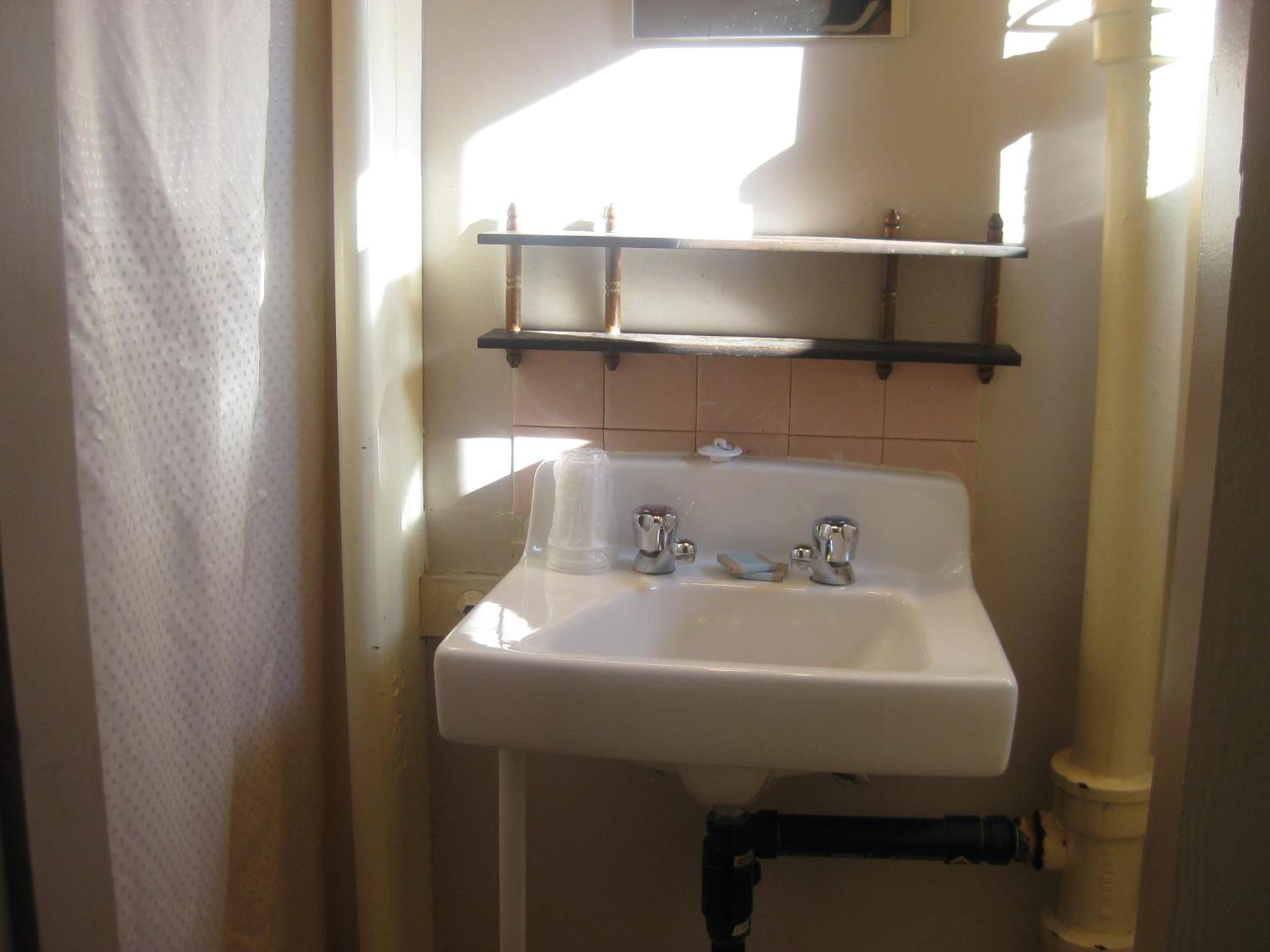 Budget Single Room photo 2