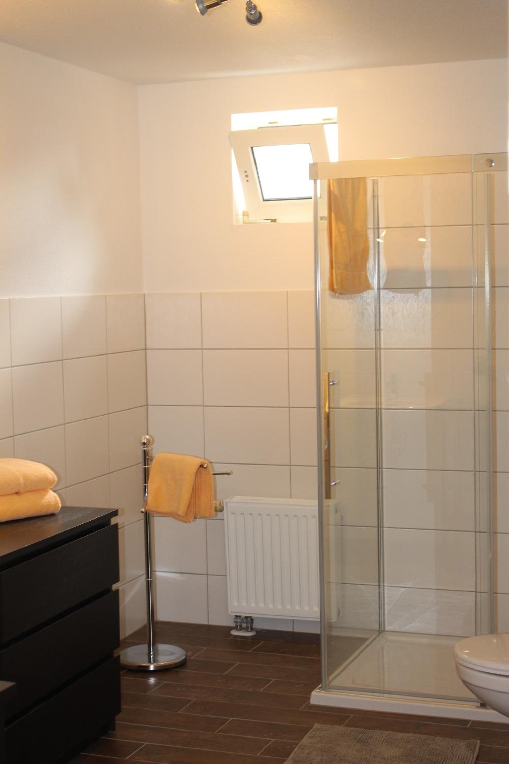 Two-Bedroom Apartment - Photo 11