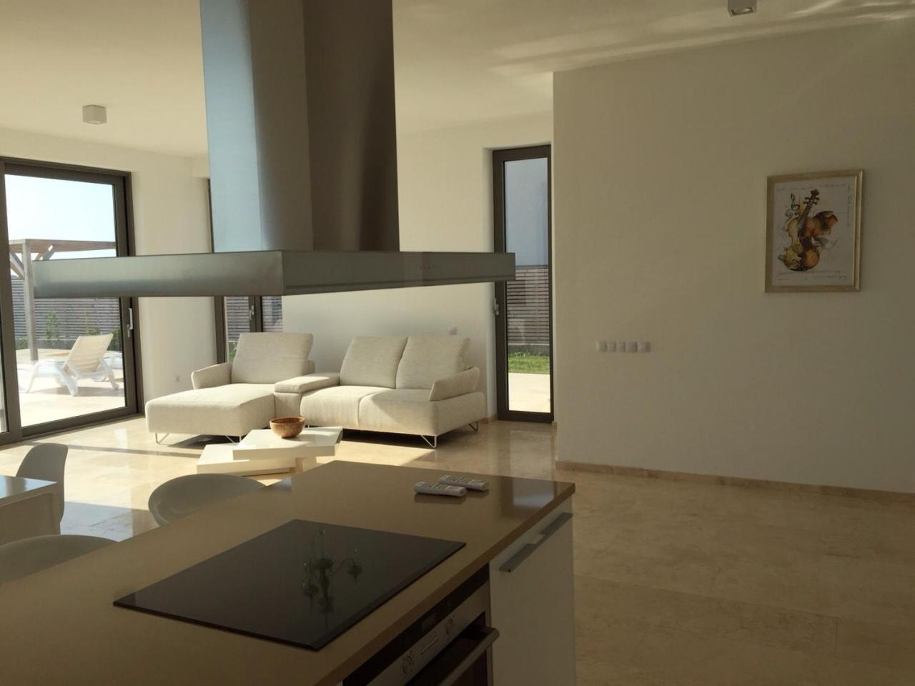 Villa with Sea View photo 1