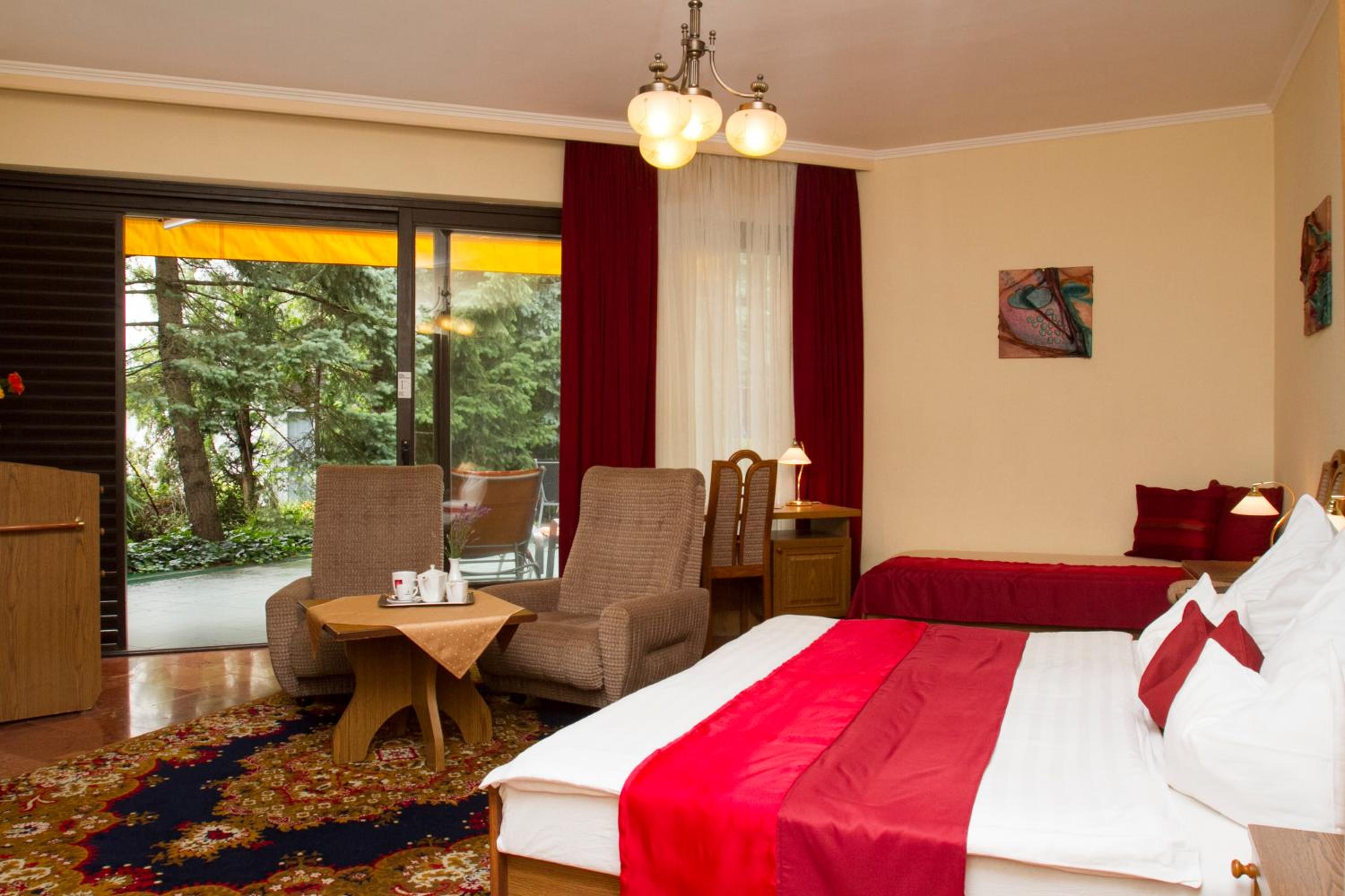 Quadruple Room - Photo 2