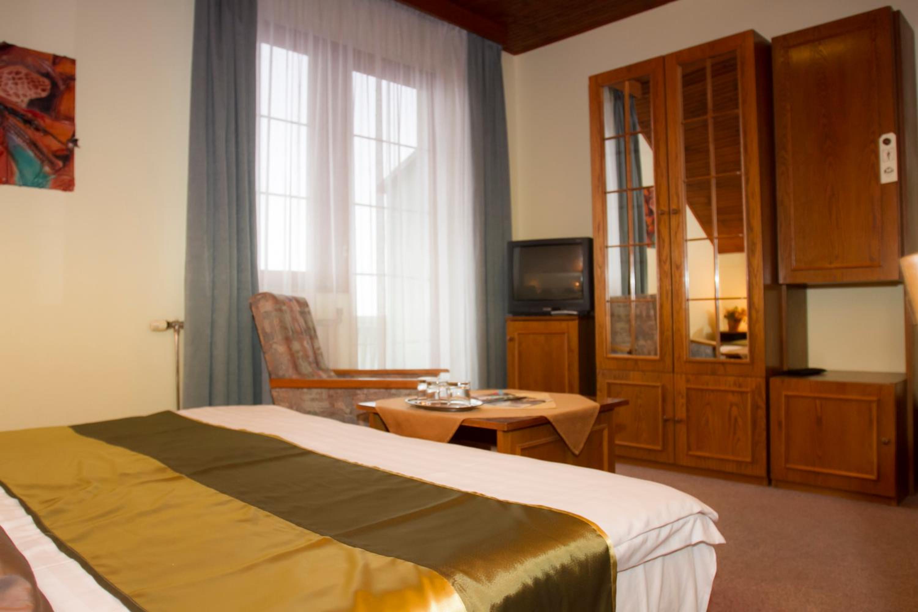 Superior Triple Room - Photo 4