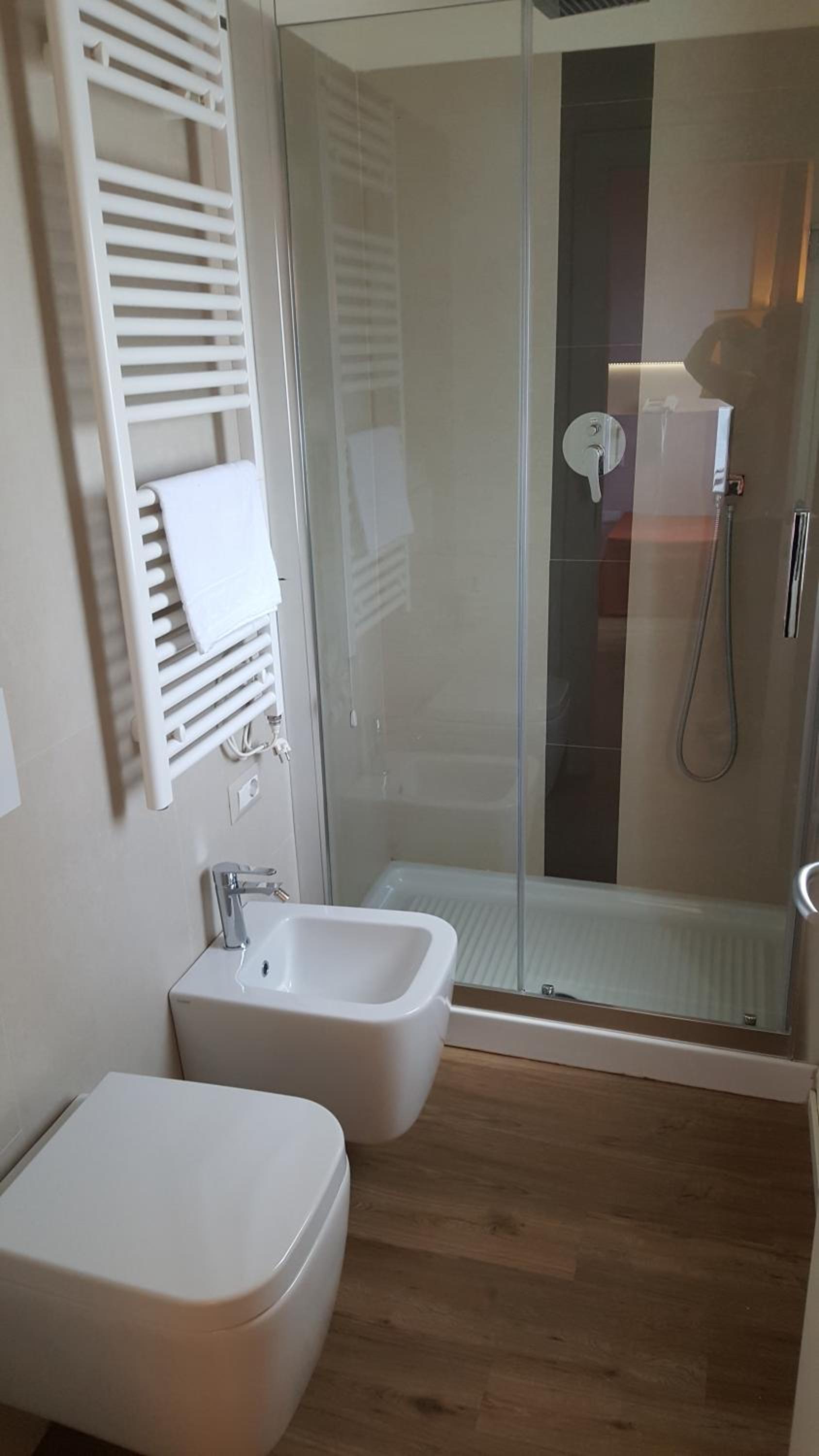 Superior Double or Twin Room - Photo 13