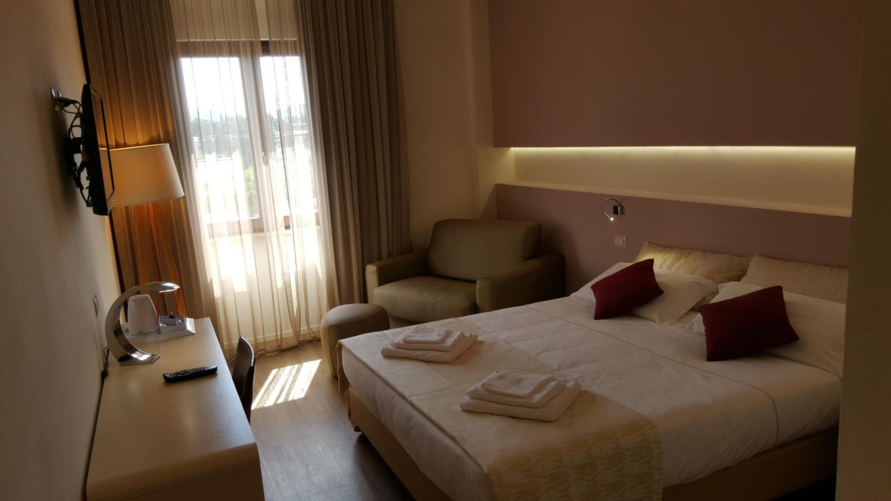Superior Triple Room - Photo 13