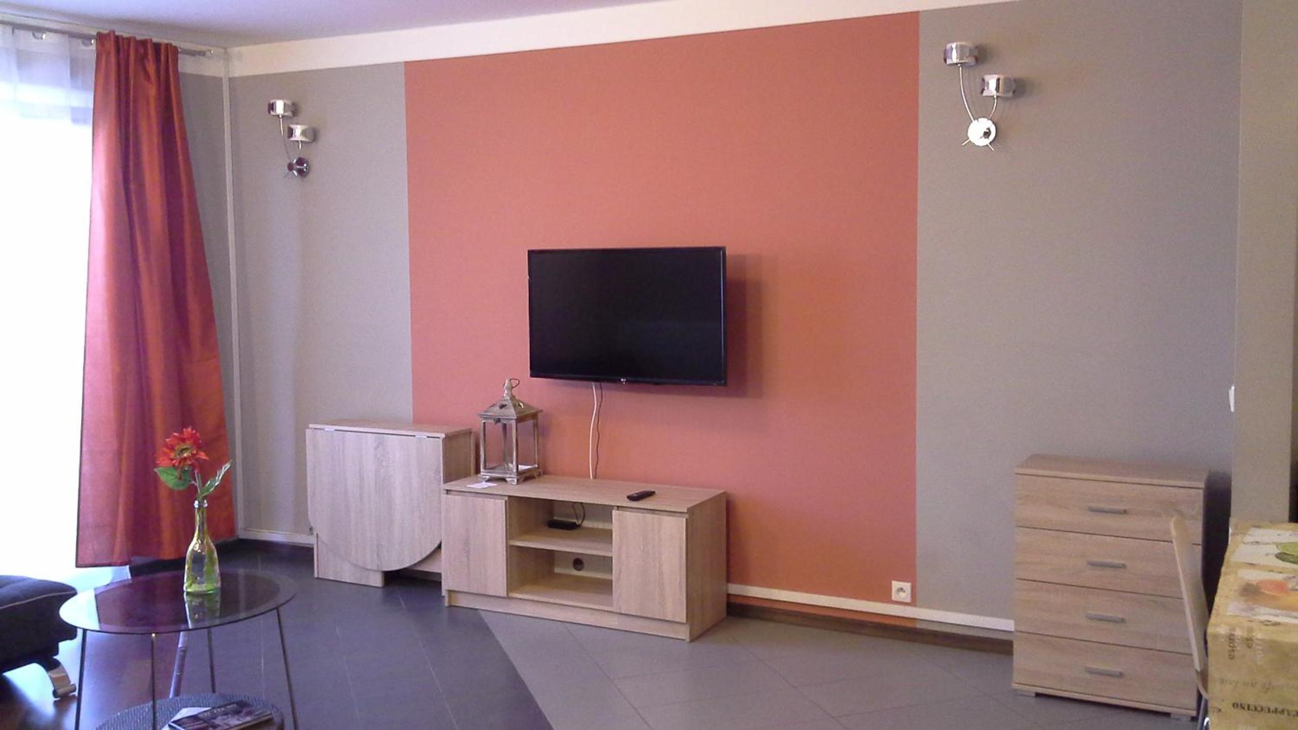 Two-Bedroom Apartment - Photo 3