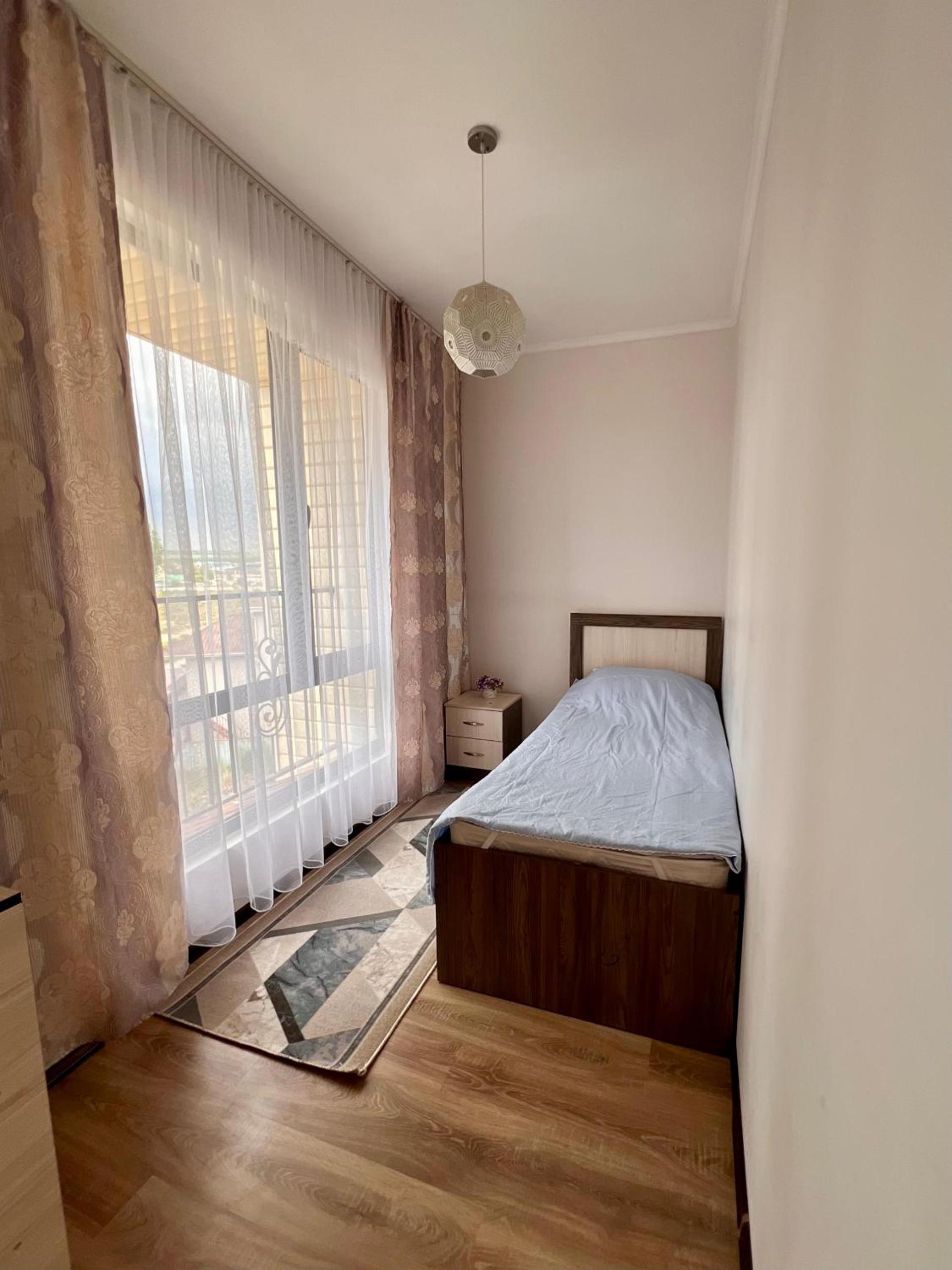Two-Bedroom Apartment with View photo 2