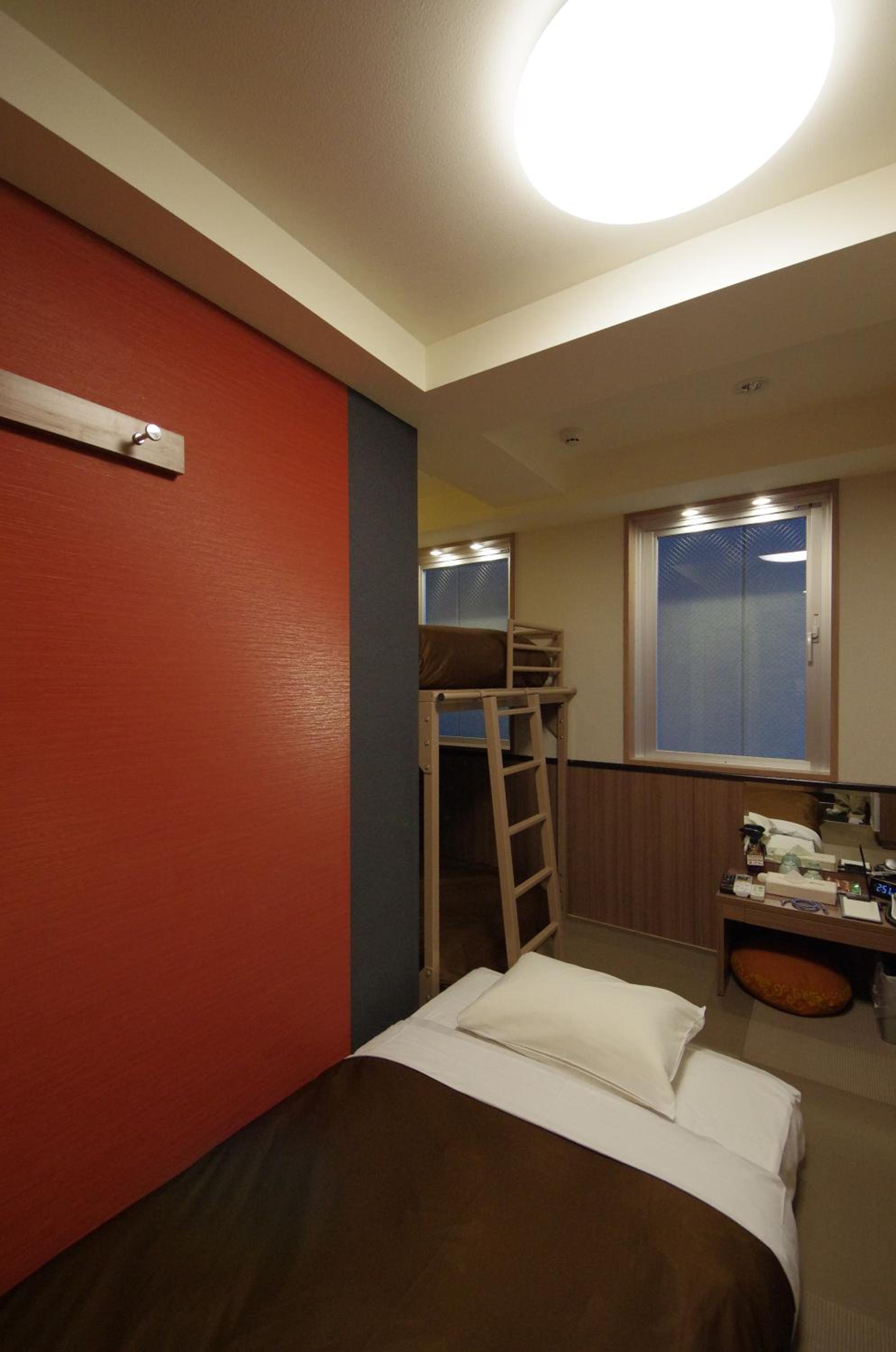 Standard Room with Bunk Bed and Sofa Bed - Photo 10