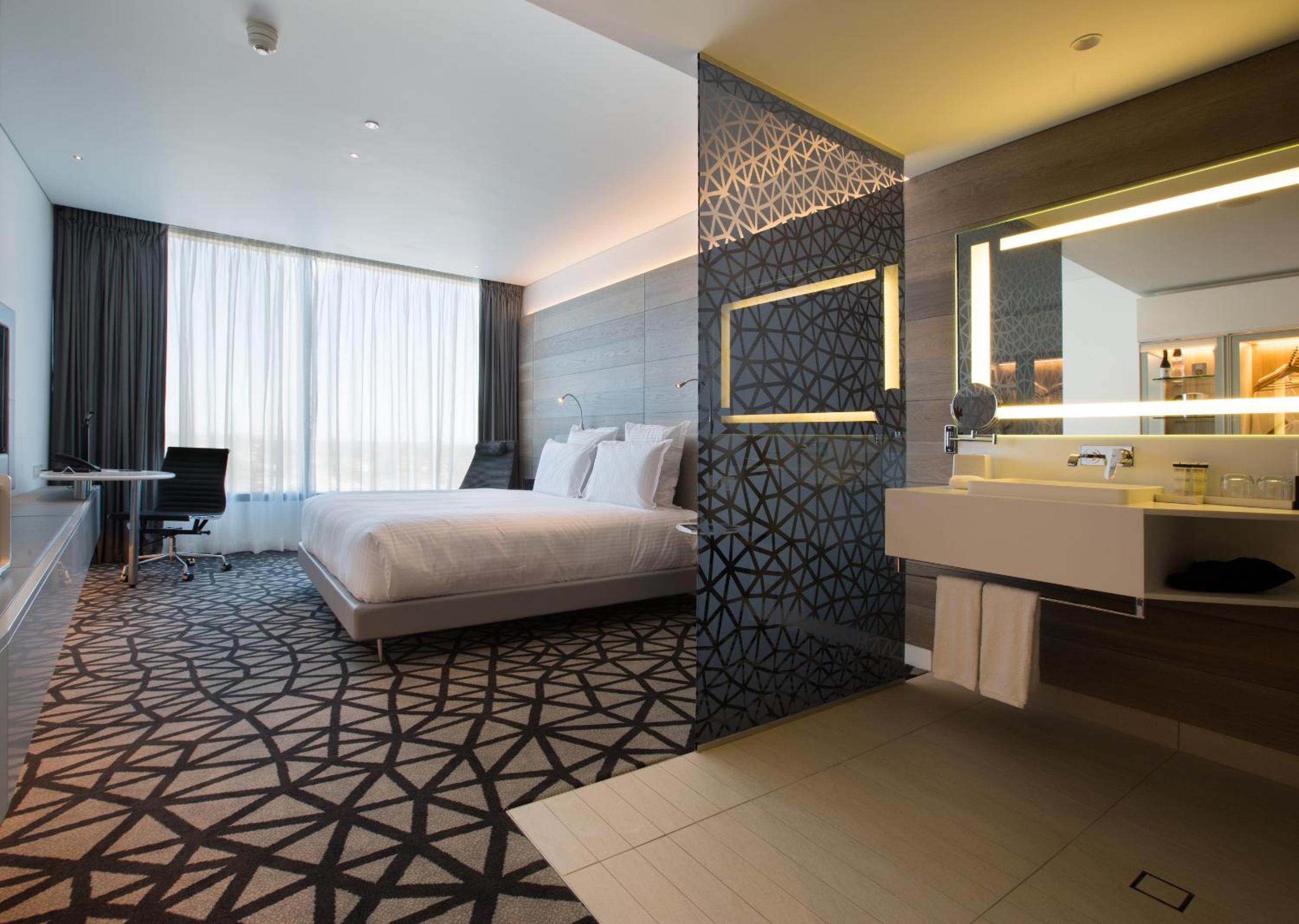 Deluxe Executive King Room - High Floor