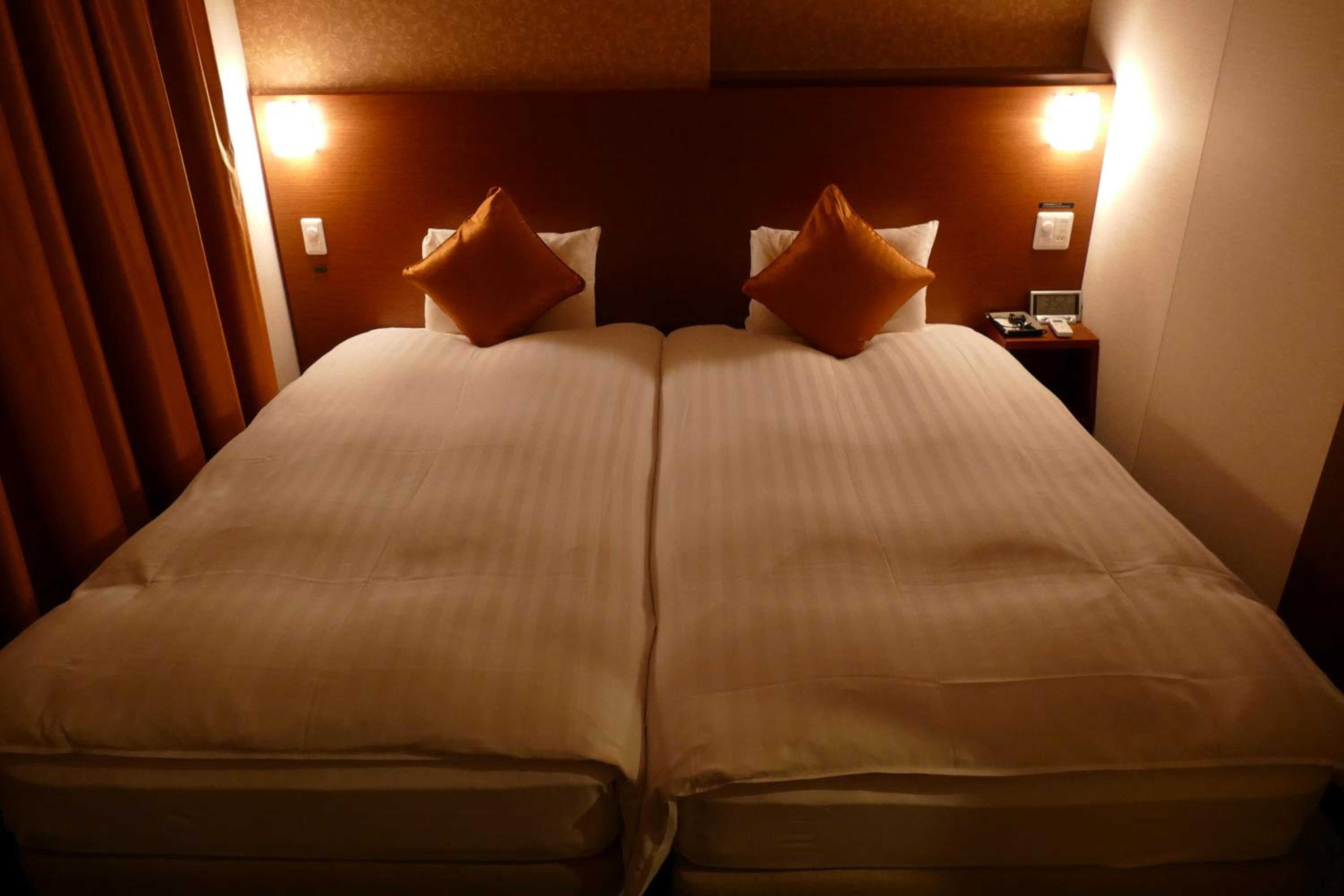 Hollywood Twin Room - Non-Smoking - Photo 10