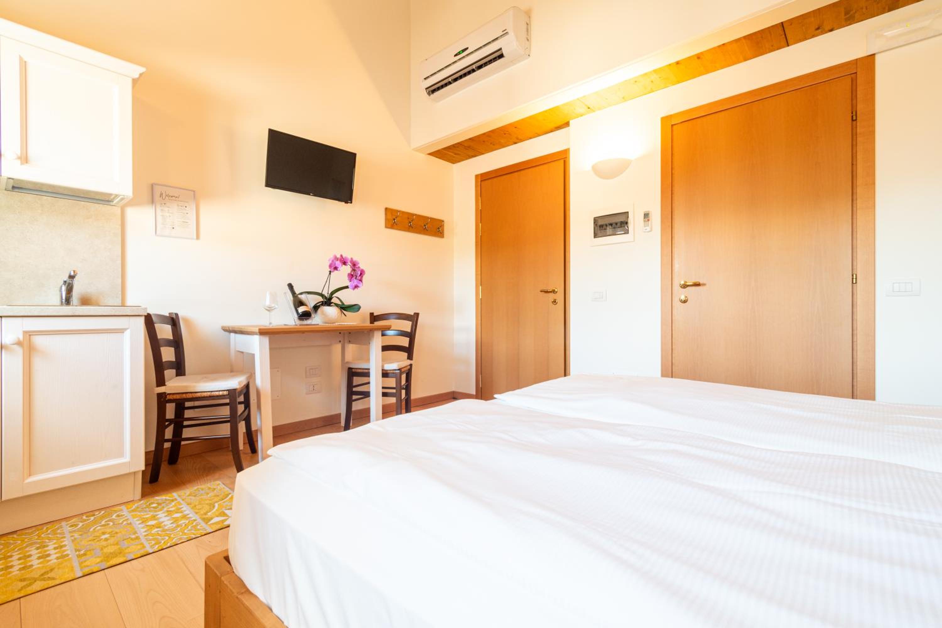 Standard Double or Twin Room photo 2